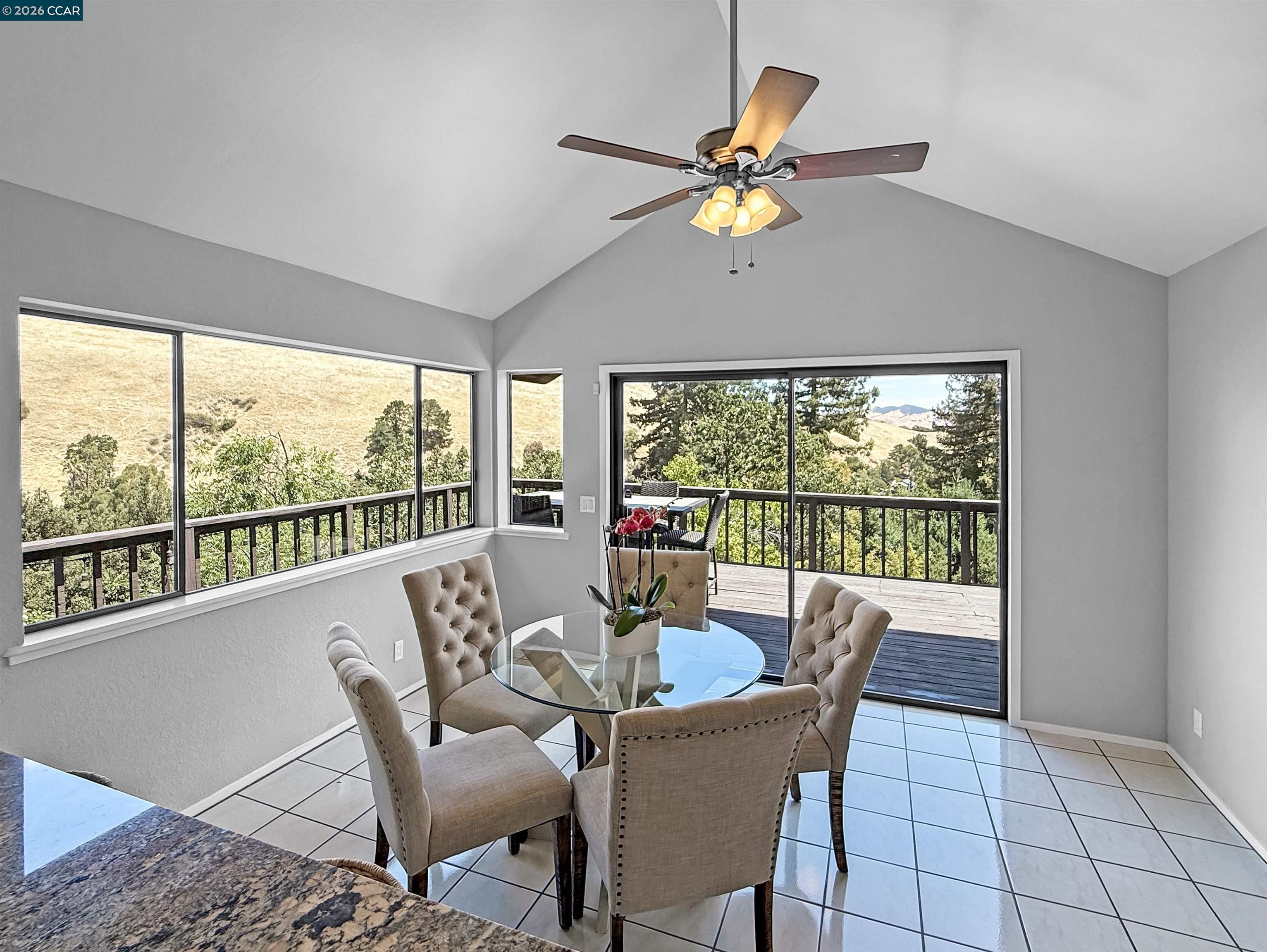 Detail Gallery Image 12 of 40 For 130 Hillcroft Way, Walnut Creek,  CA 94597 - 4 Beds | 3/1 Baths