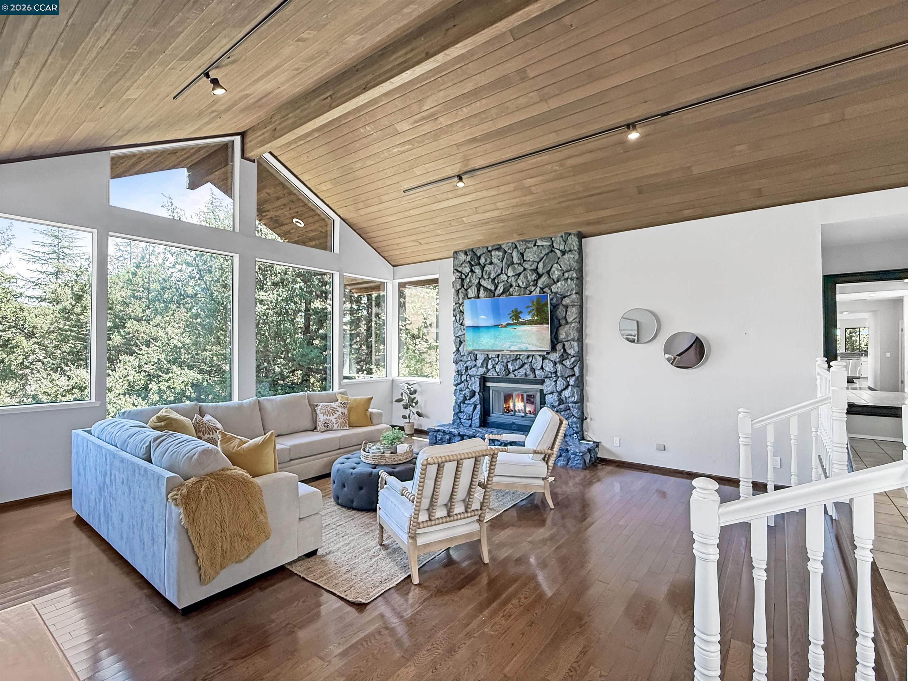 Detail Gallery Image 4 of 40 For 130 Hillcroft Way, Walnut Creek,  CA 94597 - 4 Beds | 3/1 Baths