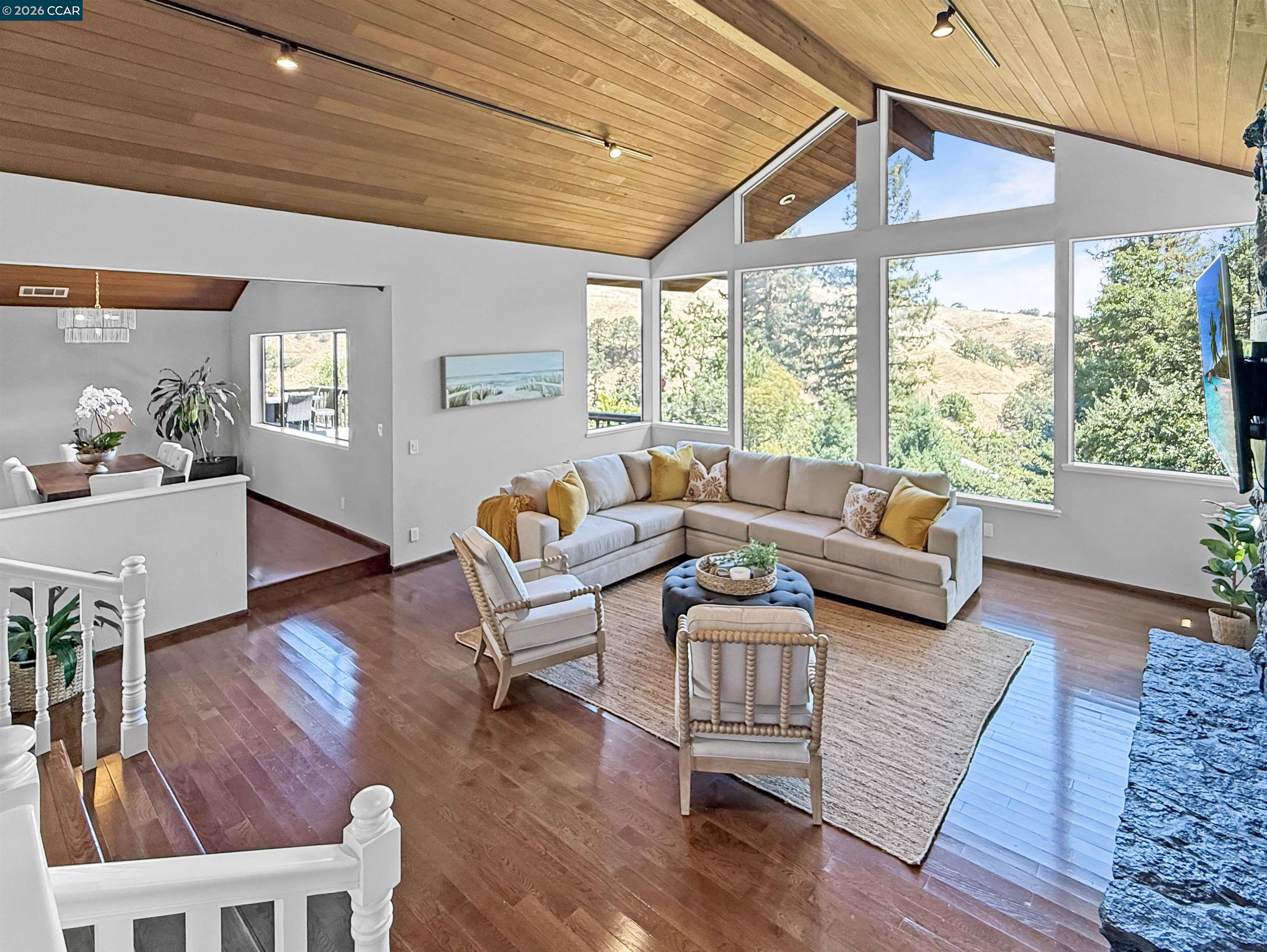 Detail Gallery Image 6 of 37 For 130 Hillcroft Way, Walnut Creek,  CA 94597 - 4 Beds | 3/1 Baths