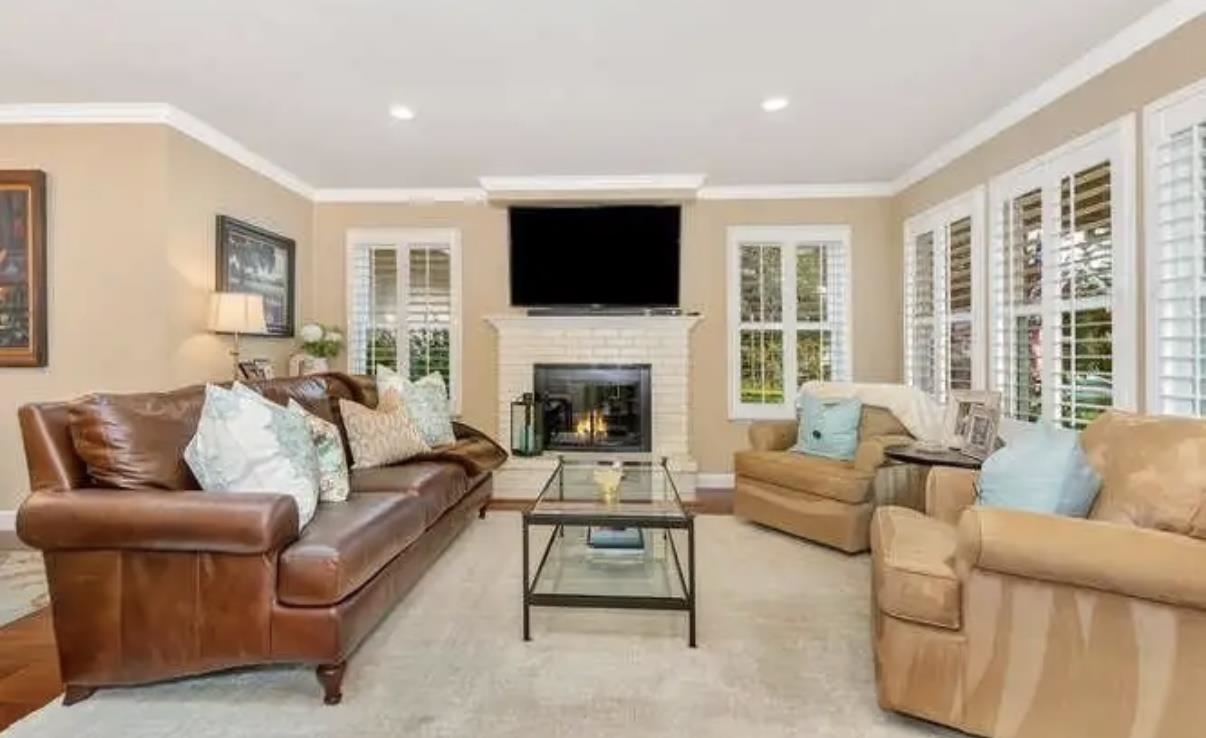 Detail Gallery Image 4 of 27 For 669 Rock Island Cir, Danville,  CA 94526 - 3 Beds | 2 Baths