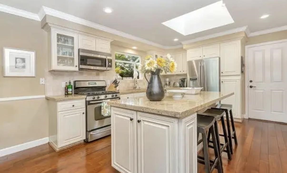 Detail Gallery Image 8 of 27 For 669 Rock Island Cir, Danville,  CA 94526 - 3 Beds | 2 Baths