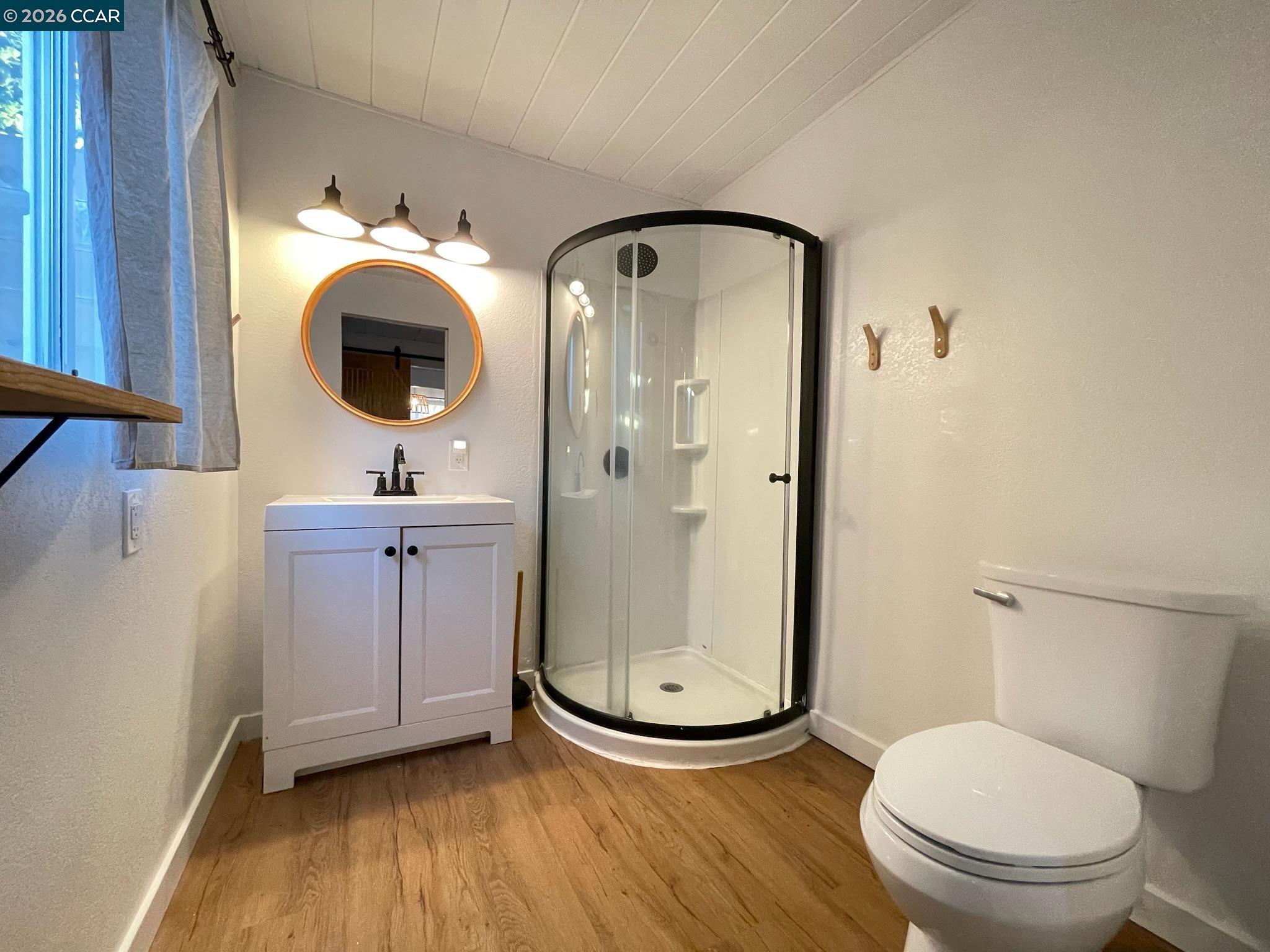 Detail Gallery Image 13 of 17 For 924 E Meadow Ave Adu,  Pinole,  CA 94564 - 1 Beds | 1 Baths