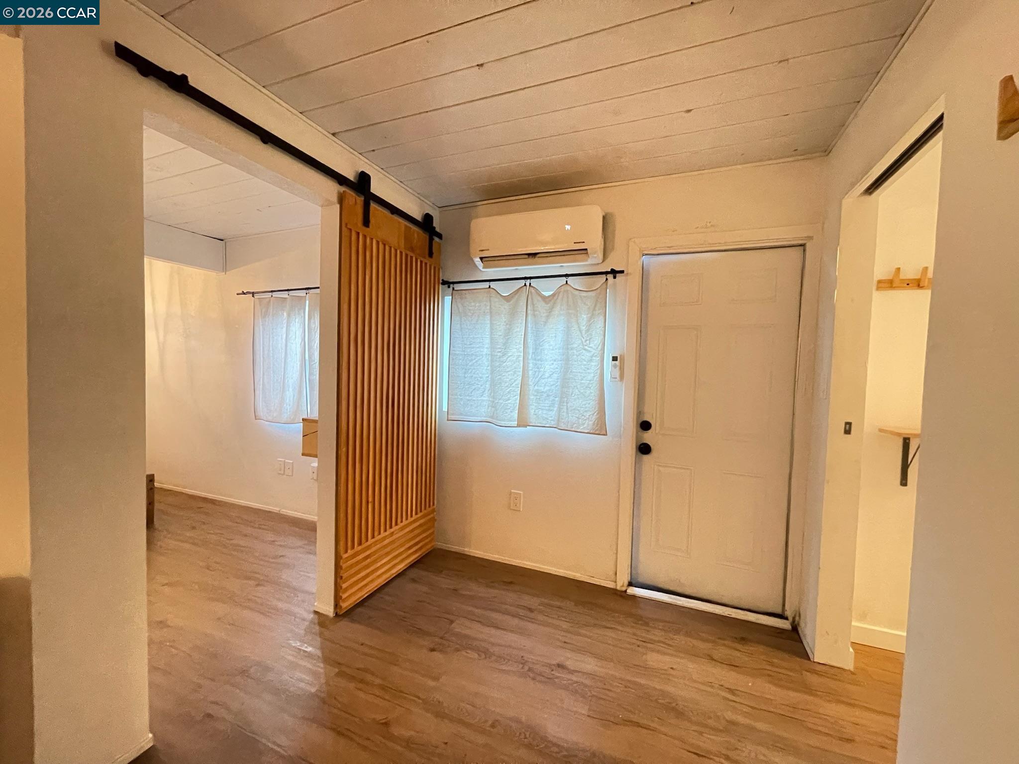 Detail Gallery Image 8 of 17 For 924 E Meadow Ave Adu,  Pinole,  CA 94564 - 1 Beds | 1 Baths