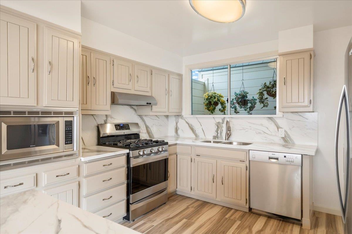 Detail Gallery Image 25 of 60 For 121 Shields St, San Francisco,  CA 94132 - 2 Beds | 1 Baths