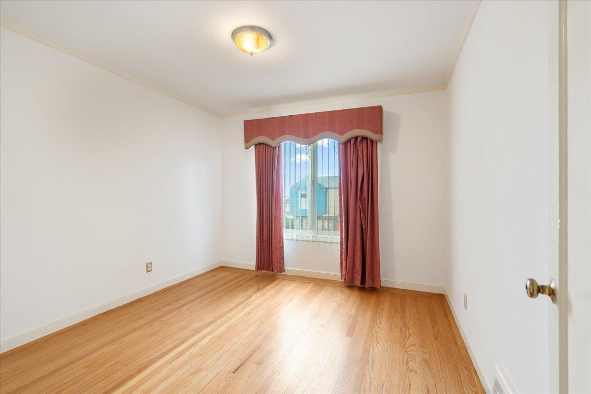 Detail Gallery Image 40 of 60 For 121 Shields St, San Francisco,  CA 94132 - 2 Beds | 1 Baths