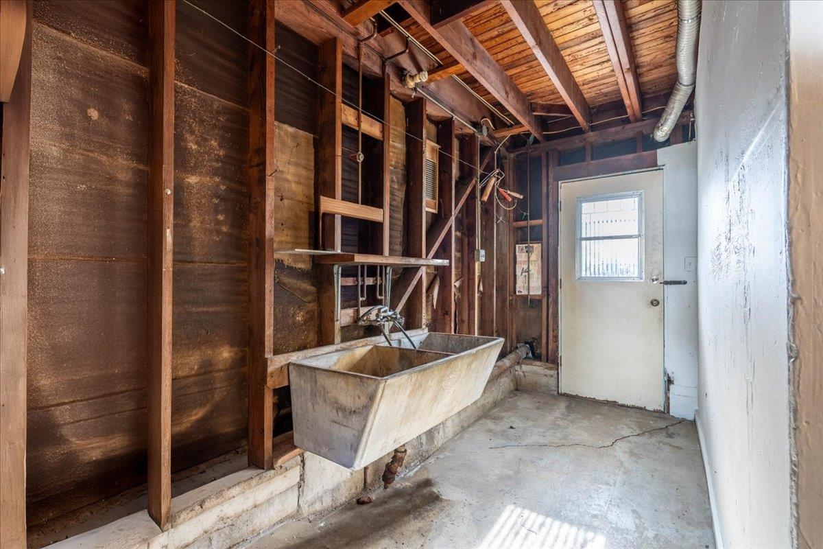 Detail Gallery Image 53 of 60 For 121 Shields St, San Francisco,  CA 94132 - 2 Beds | 1 Baths