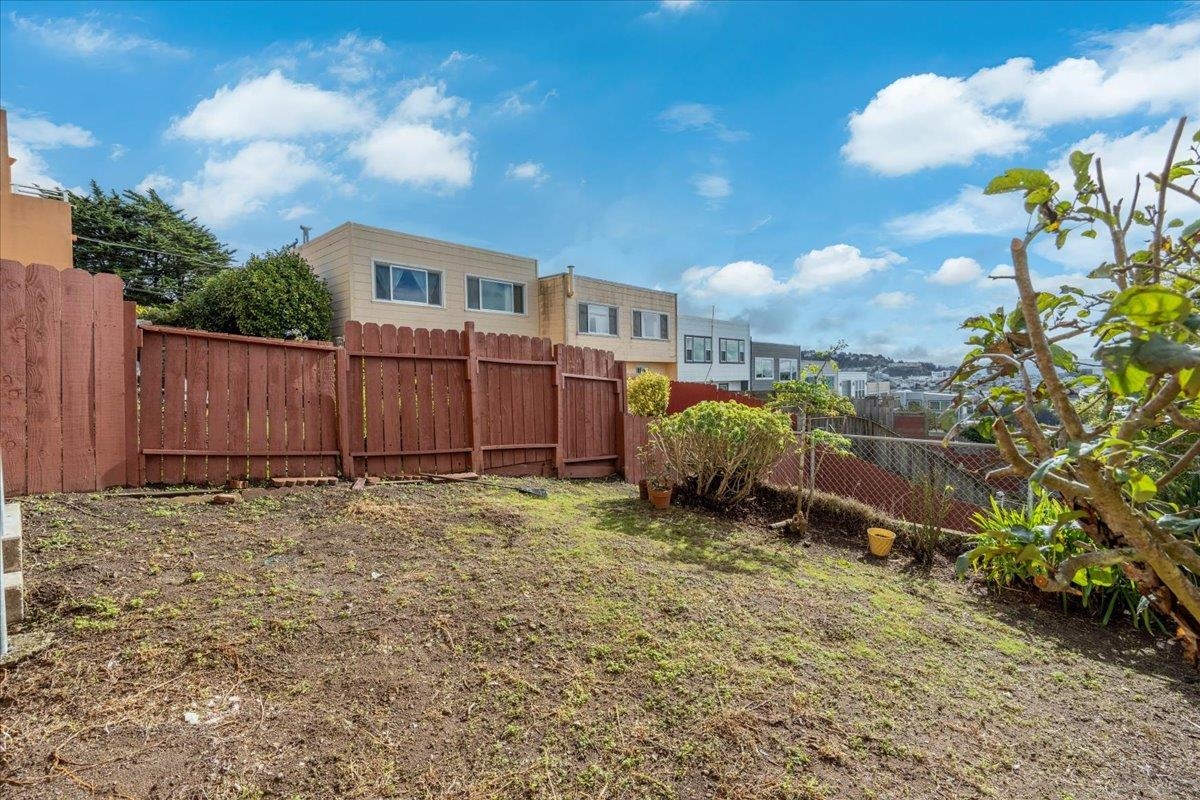 Detail Gallery Image 55 of 60 For 121 Shields St, San Francisco,  CA 94132 - 2 Beds | 1 Baths