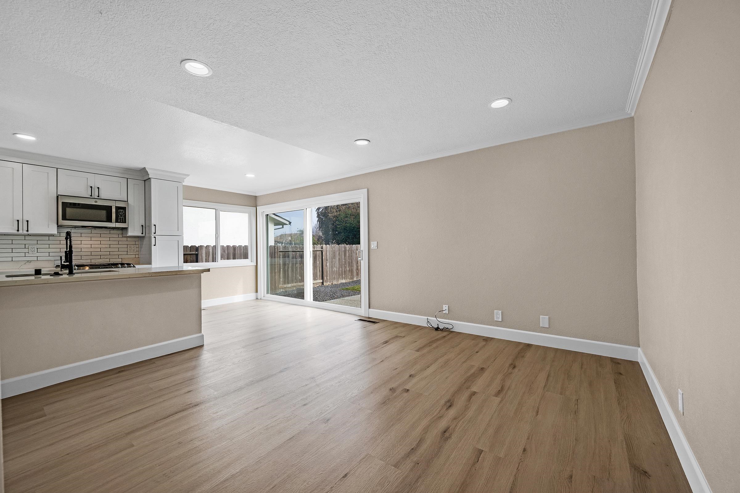 Detail Gallery Image 12 of 43 For 617 Skylark Dr, Suisun City,  CA 94585 - 3 Beds | 2/1 Baths