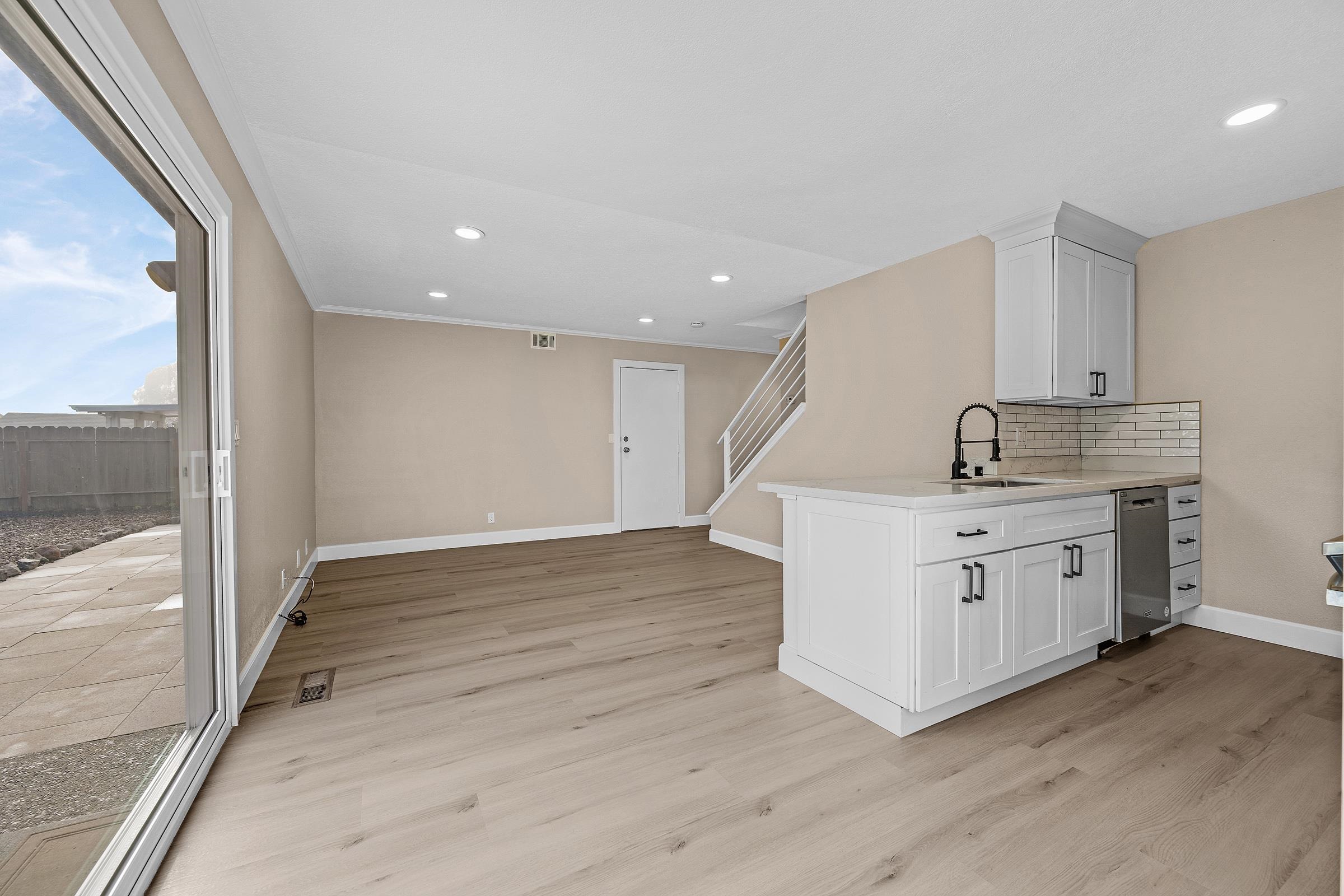 Detail Gallery Image 8 of 43 For 617 Skylark Dr, Suisun City,  CA 94585 - 3 Beds | 2/1 Baths