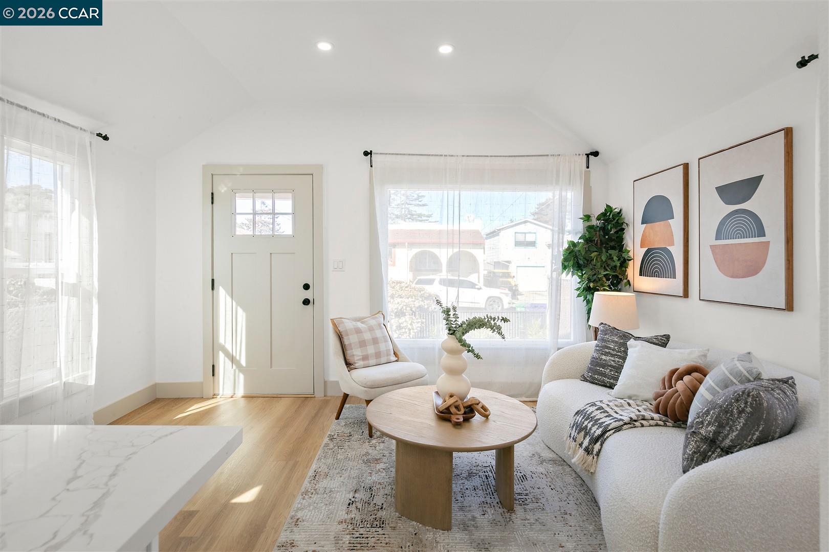 Detail Gallery Image 2 of 26 For 3622 Natalie, Richmond,  CA 94805 - 2 Beds | 1 Baths