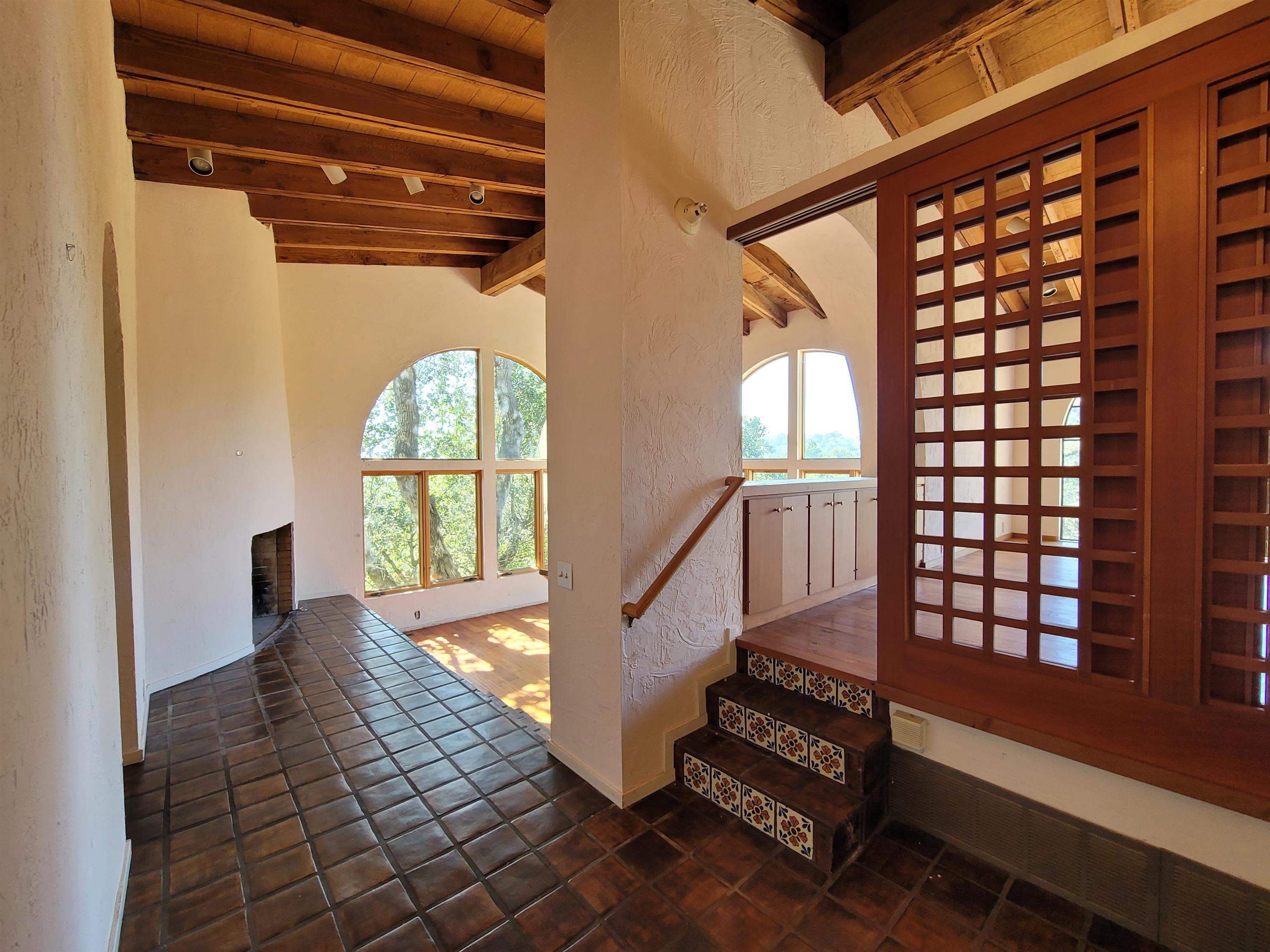 Detail Gallery Image 14 of 59 For 40 Hilldale Ct, Orinda,  CA 94563 - 5 Beds | 4/1 Baths