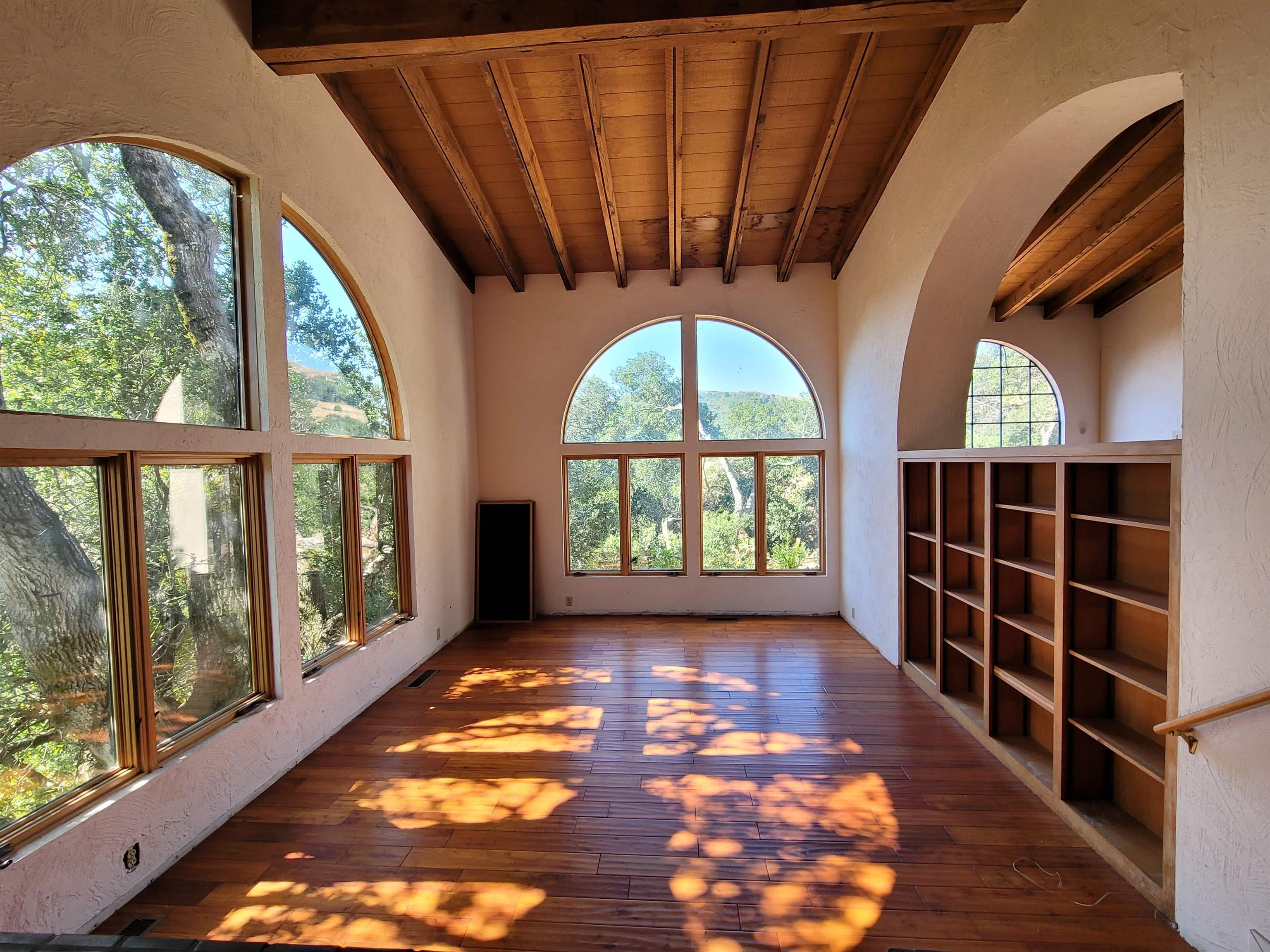 Detail Gallery Image 18 of 59 For 40 Hilldale Ct, Orinda,  CA 94563 - 5 Beds | 4/1 Baths