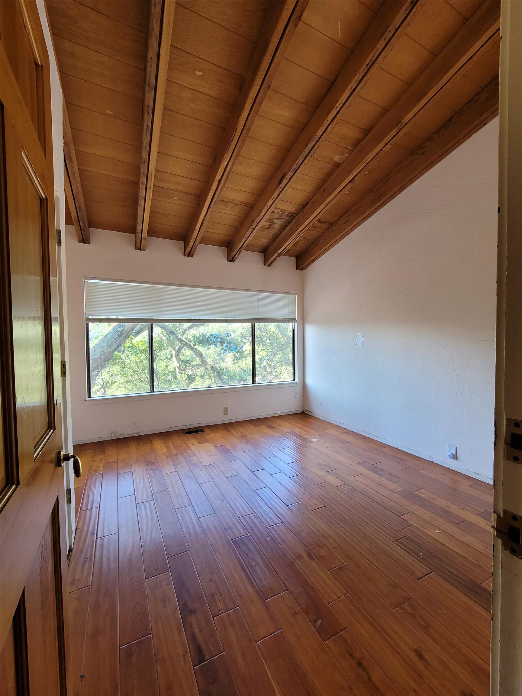 Detail Gallery Image 26 of 59 For 40 Hilldale Ct, Orinda,  CA 94563 - 5 Beds | 4/1 Baths