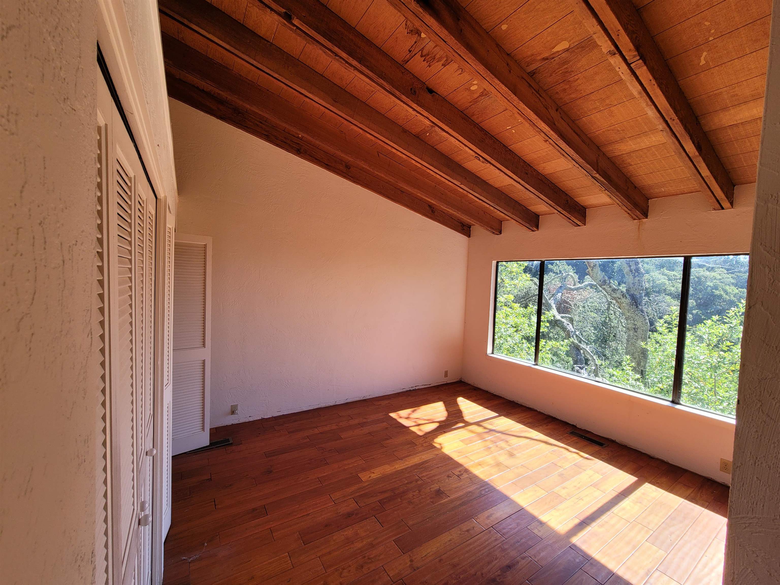 Detail Gallery Image 31 of 59 For 40 Hilldale Ct, Orinda,  CA 94563 - 5 Beds | 4/1 Baths