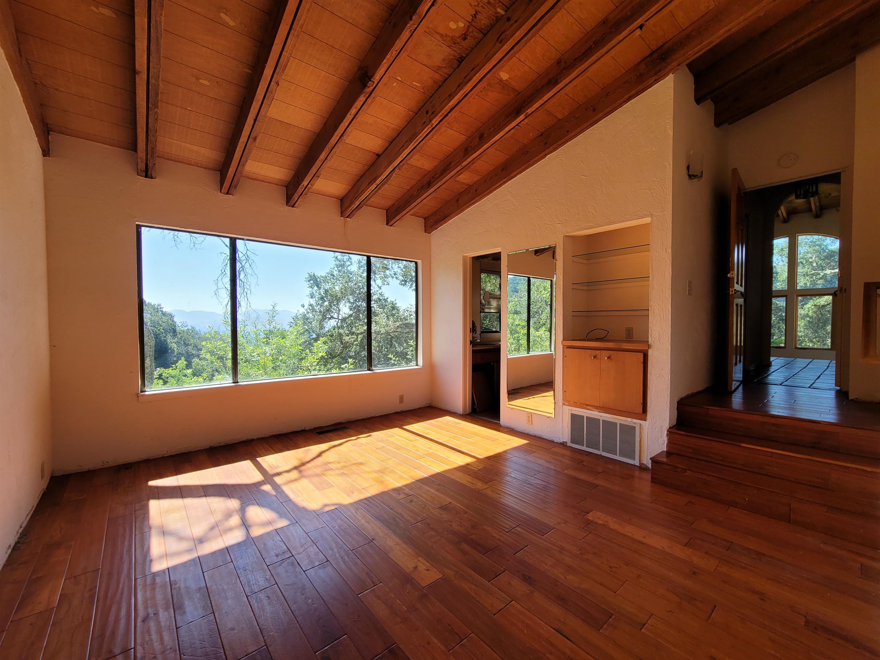 Detail Gallery Image 32 of 59 For 40 Hilldale Ct, Orinda,  CA 94563 - 5 Beds | 4/1 Baths