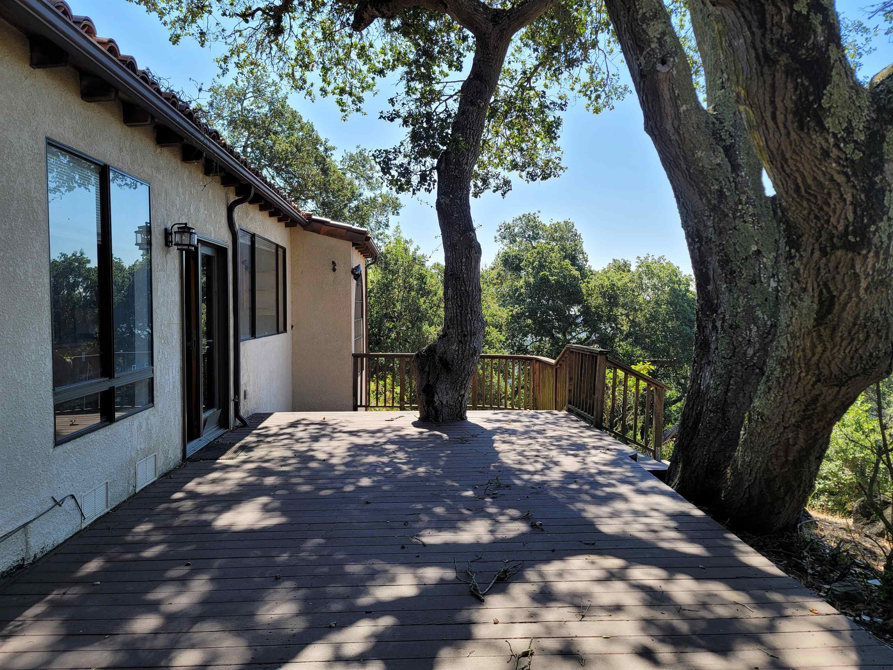 Detail Gallery Image 37 of 59 For 40 Hilldale Ct, Orinda,  CA 94563 - 5 Beds | 4/1 Baths