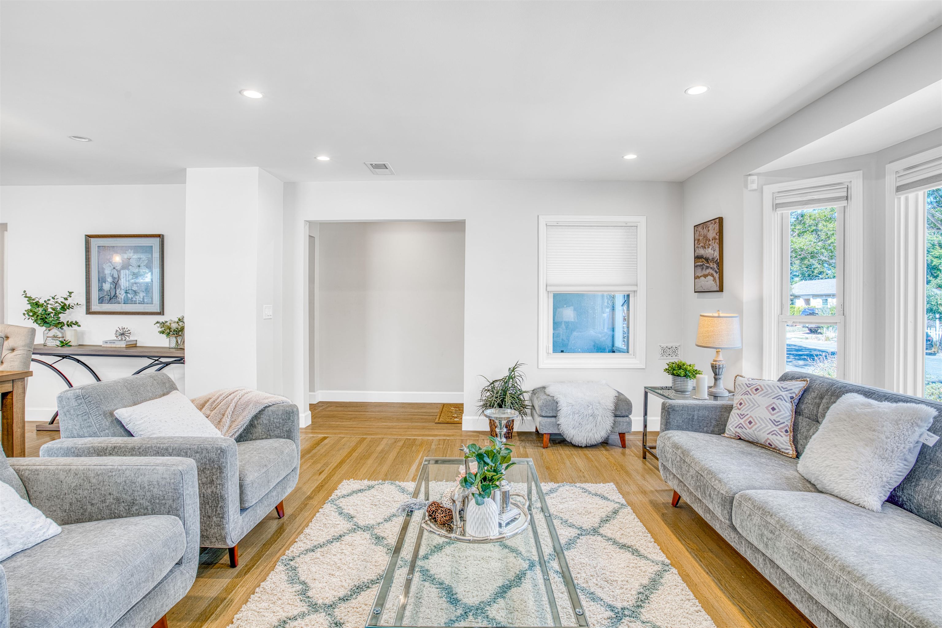 Detail Gallery Image 3 of 56 For 337 Farrelly Dr, San Leandro,  CA 94577 - 4 Beds | 4 Baths