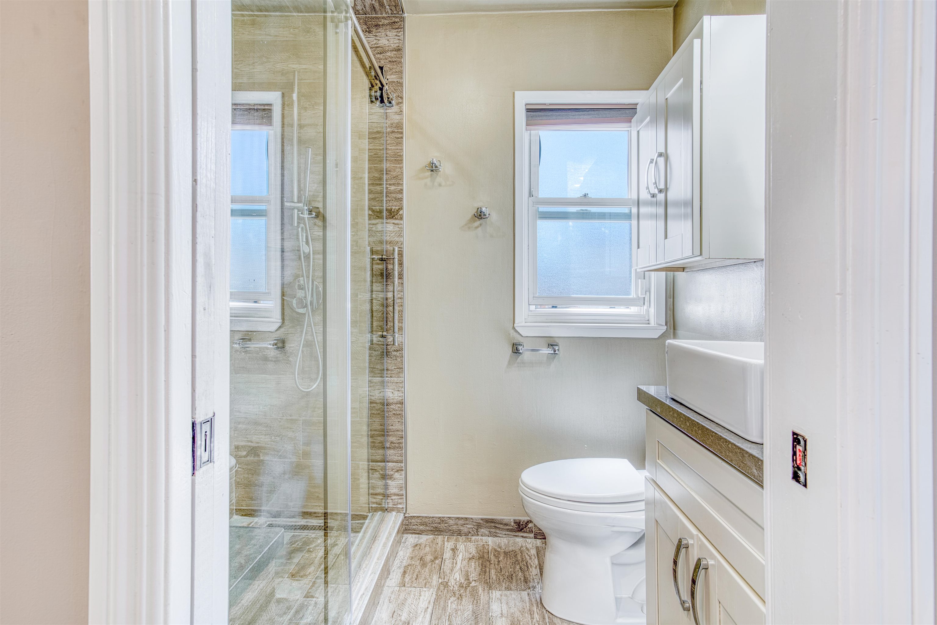 Detail Gallery Image 25 of 56 For 337 Farrelly Dr, San Leandro,  CA 94577 - 4 Beds | 4 Baths