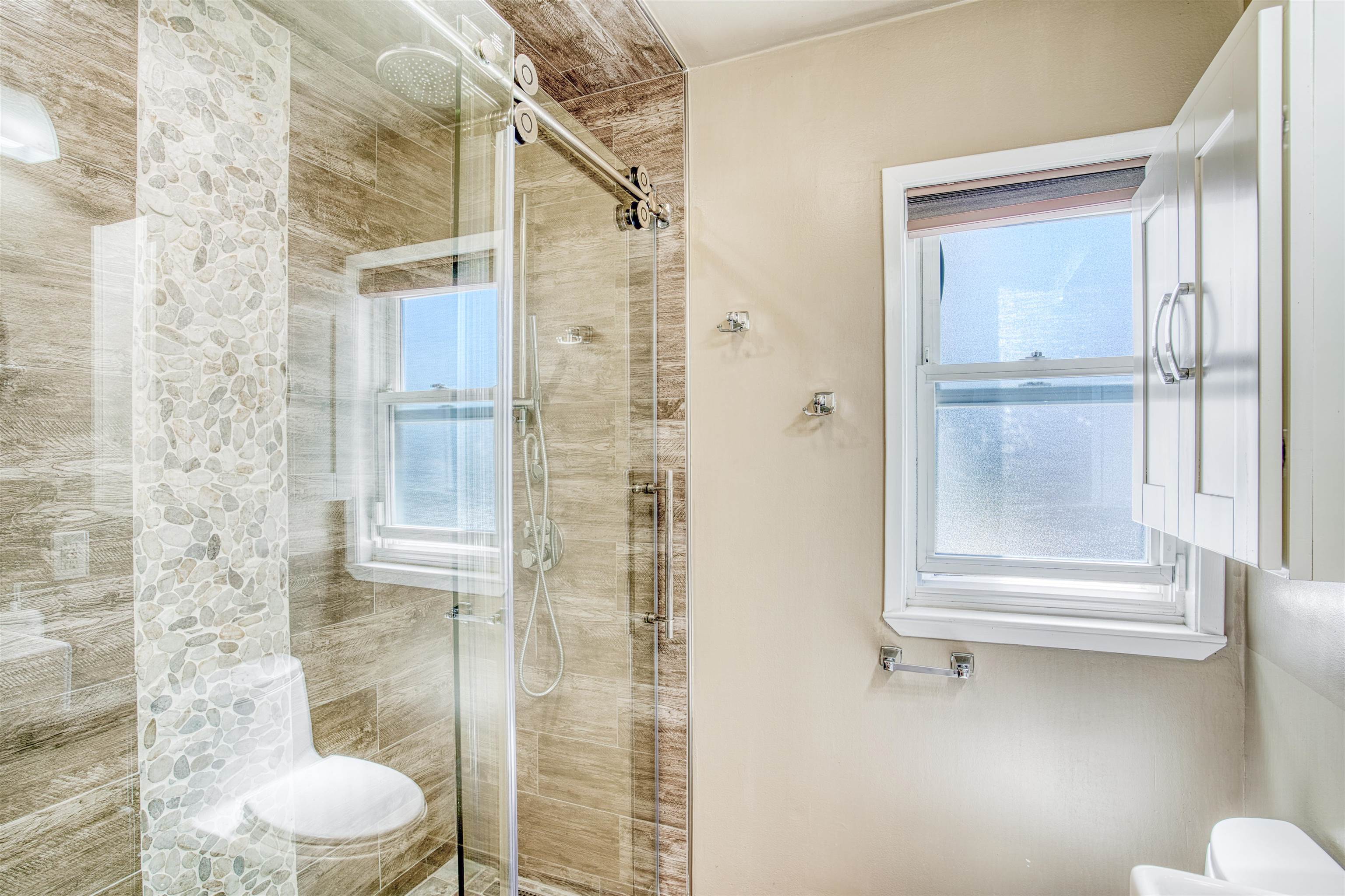 Detail Gallery Image 26 of 56 For 337 Farrelly Dr, San Leandro,  CA 94577 - 4 Beds | 4 Baths