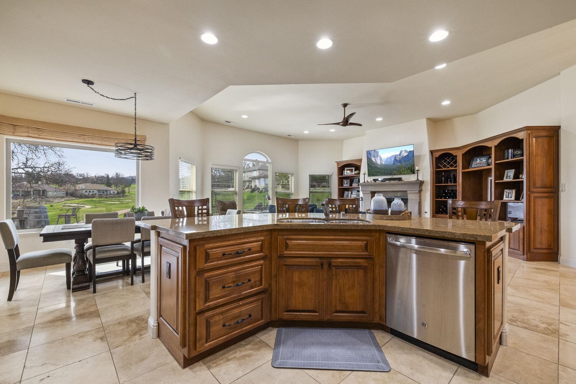 Detail Gallery Image 10 of 39 For 16 Flagstone Court Lot#31, Copperopolis,  CA 95228 - 3 Beds | 3/1 Baths