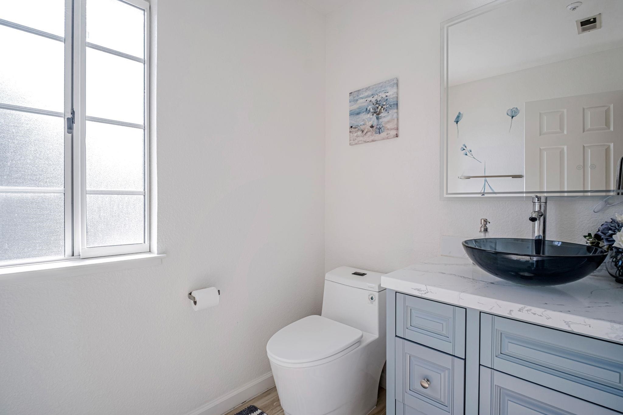 Detail Gallery Image 24 of 32 For 73 Fernridge Ct, Hayward,  CA 94544 - 3 Beds | 2/1 Baths
