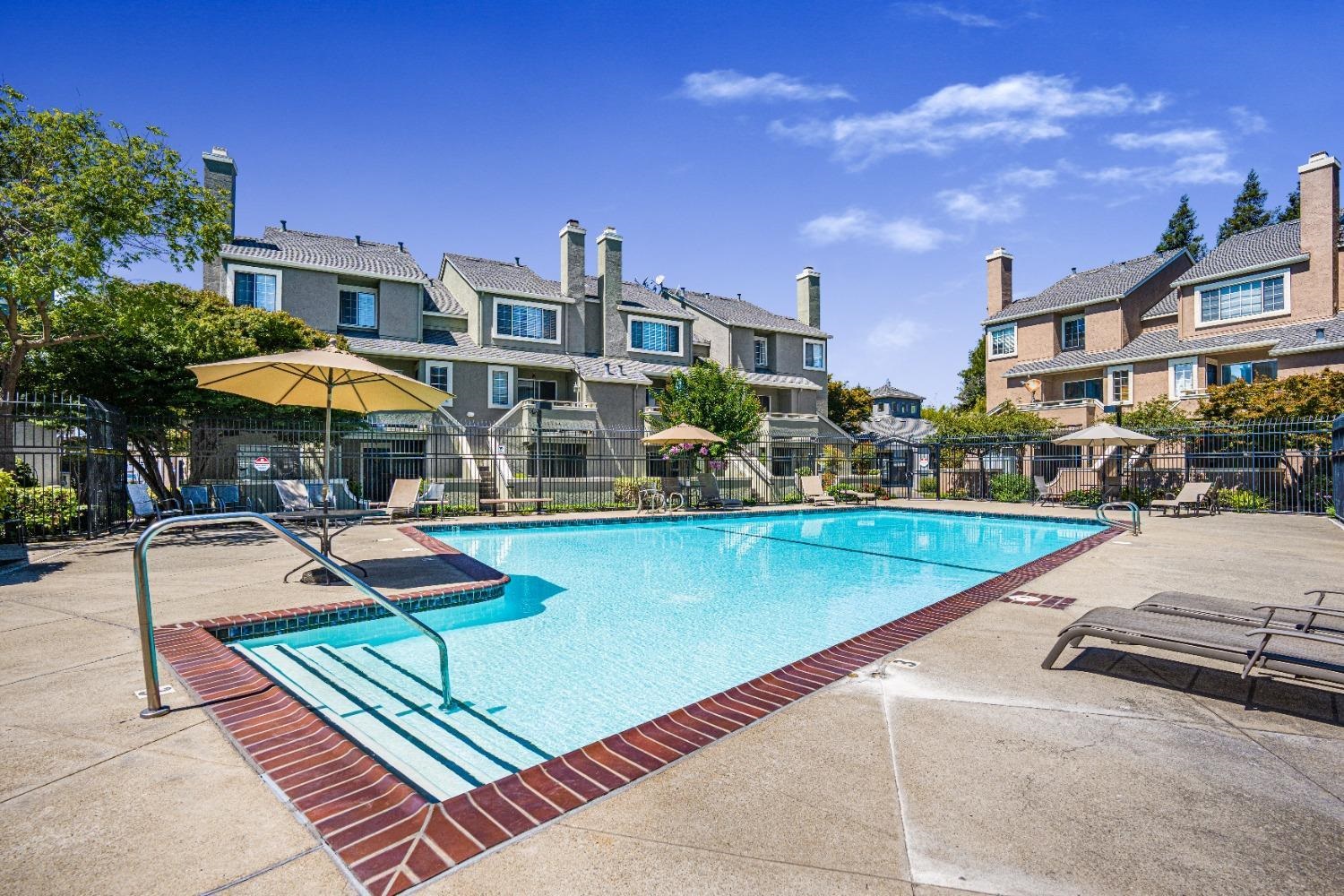 Detail Gallery Image 31 of 32 For 73 Fernridge Ct, Hayward,  CA 94544 - 3 Beds | 2/1 Baths