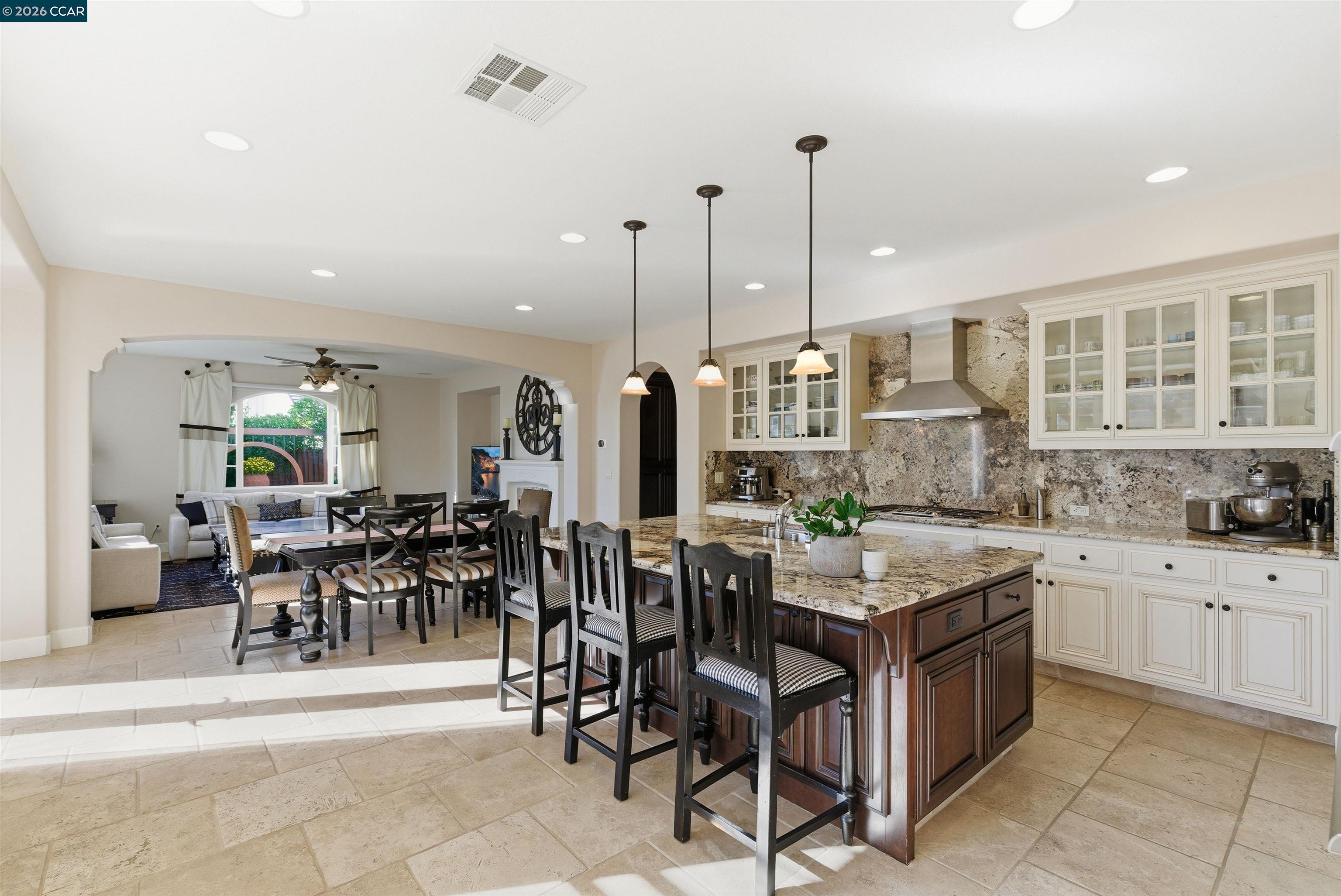 Detail Gallery Image 11 of 33 For 1041 S Wedgewood, San Ramon,  CA 94582 - 4 Beds | 3/1 Baths