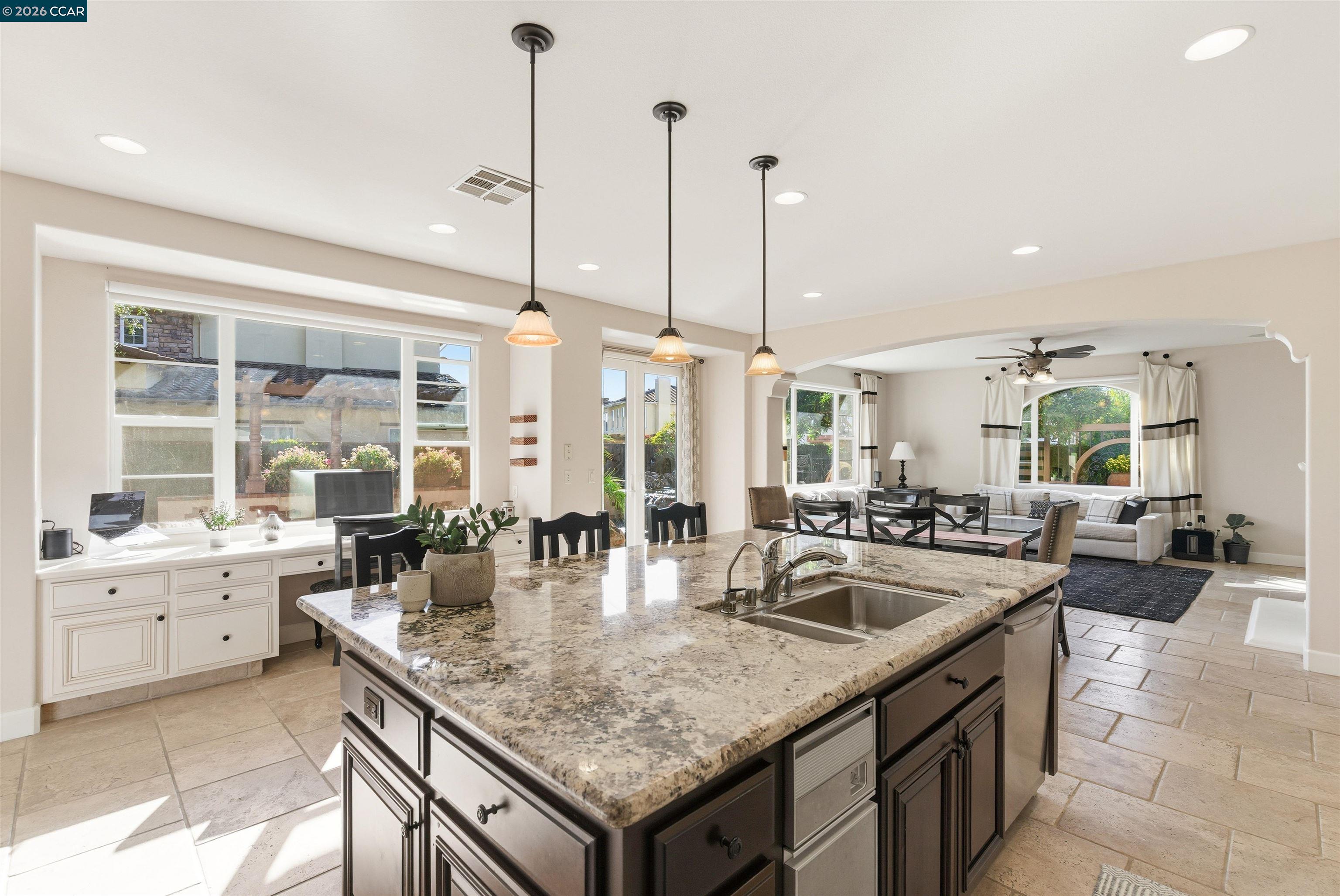 Detail Gallery Image 13 of 33 For 1041 S Wedgewood, San Ramon,  CA 94582 - 4 Beds | 3/1 Baths