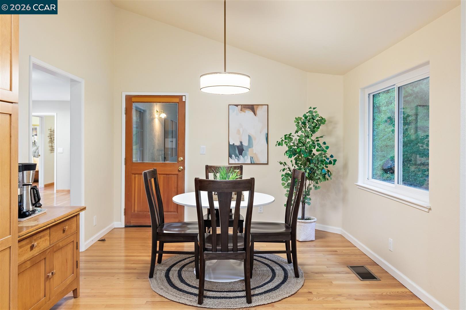 Detail Gallery Image 16 of 60 For 166 Midship Dr, Hercules,  CA 94547 - 5 Beds | 4 Baths