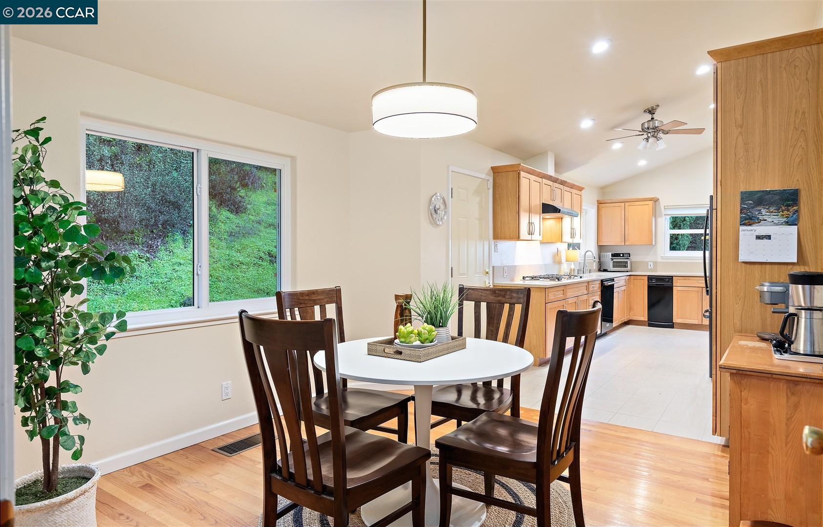 Detail Gallery Image 28 of 60 For 166 Midship Dr, Hercules,  CA 94547 - 5 Beds | 4 Baths