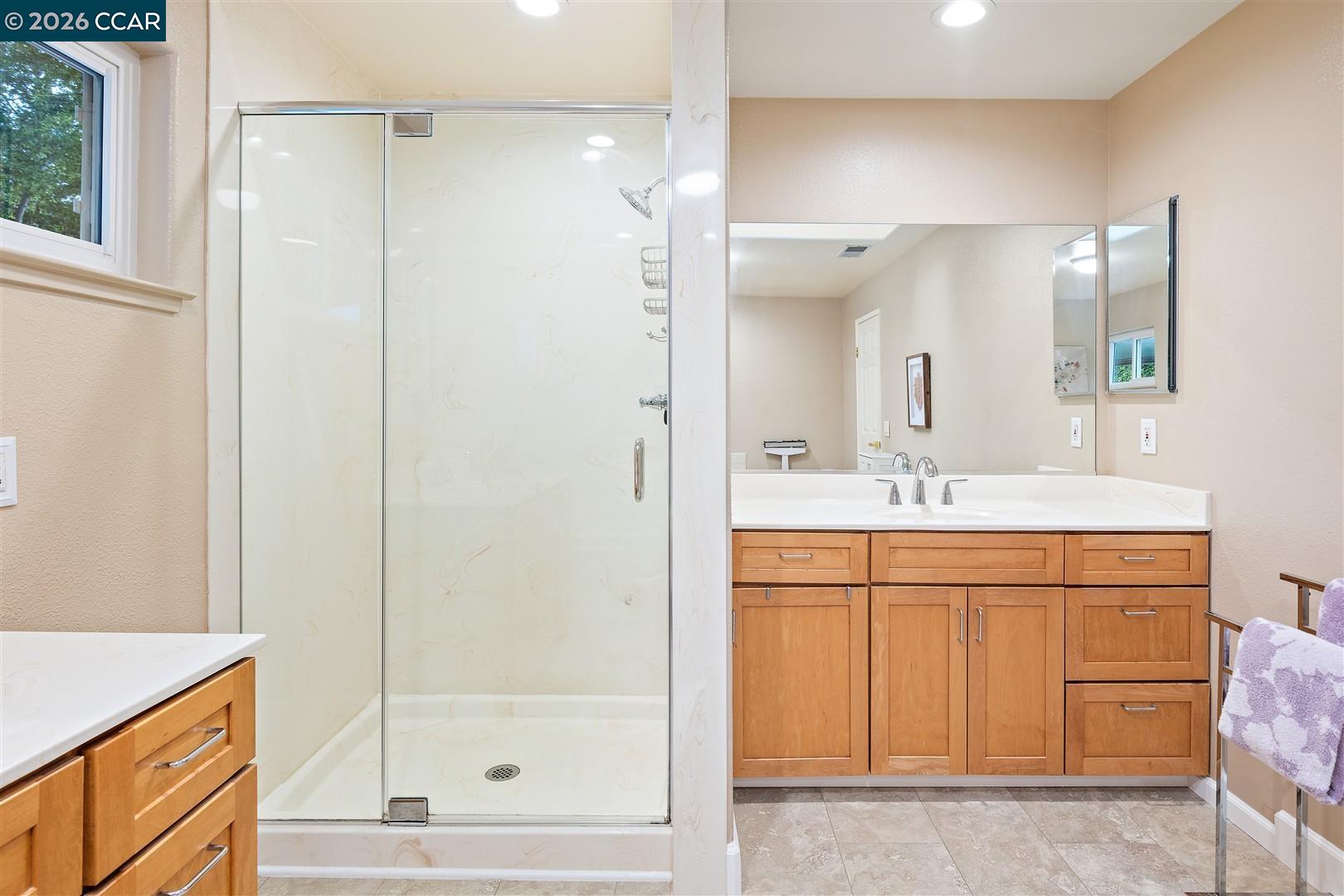 Detail Gallery Image 41 of 60 For 166 Midship Dr, Hercules,  CA 94547 - 5 Beds | 4 Baths