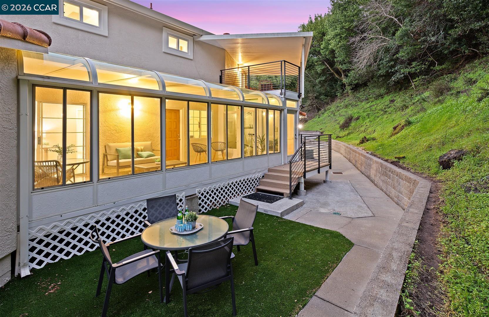 Detail Gallery Image 49 of 60 For 166 Midship Dr, Hercules,  CA 94547 - 5 Beds | 4 Baths