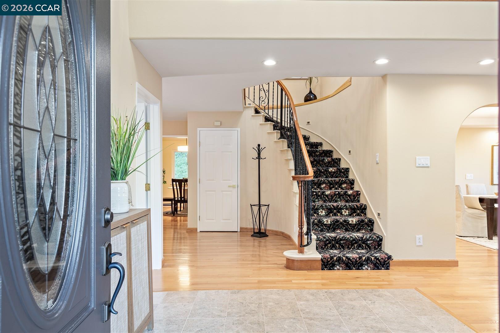 Detail Gallery Image 7 of 60 For 166 Midship Dr, Hercules,  CA 94547 - 5 Beds | 4 Baths