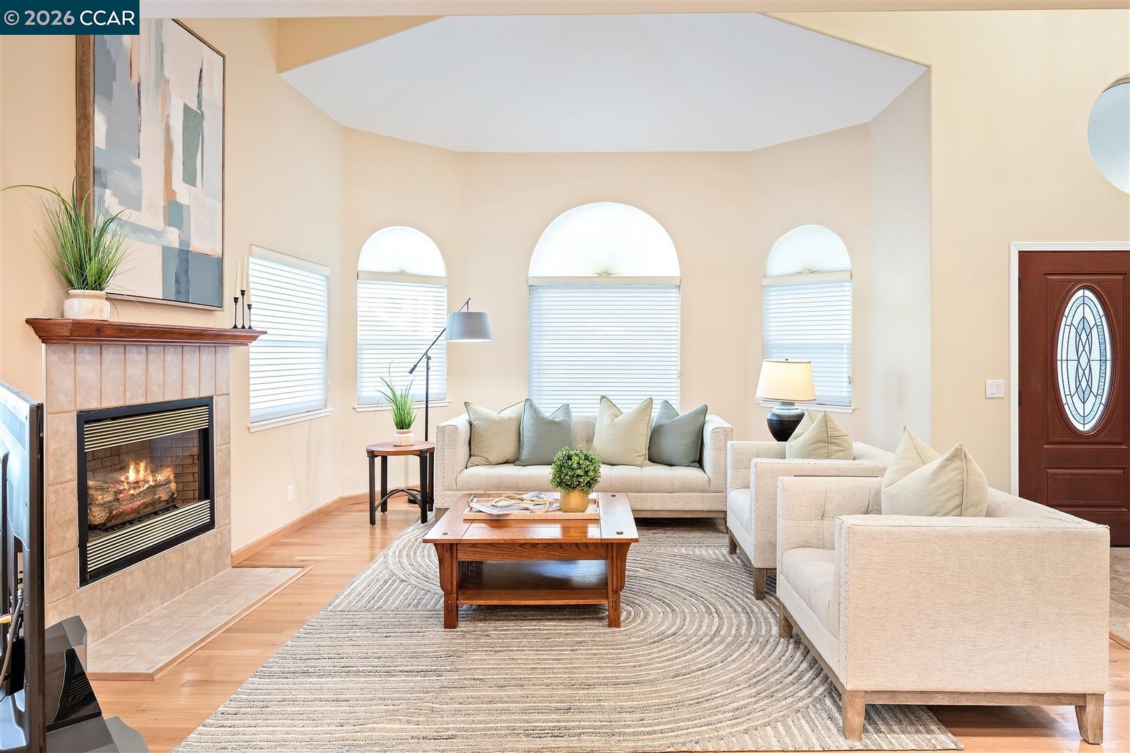 Detail Gallery Image 10 of 60 For 166 Midship Dr, Hercules,  CA 94547 - 5 Beds | 4 Baths