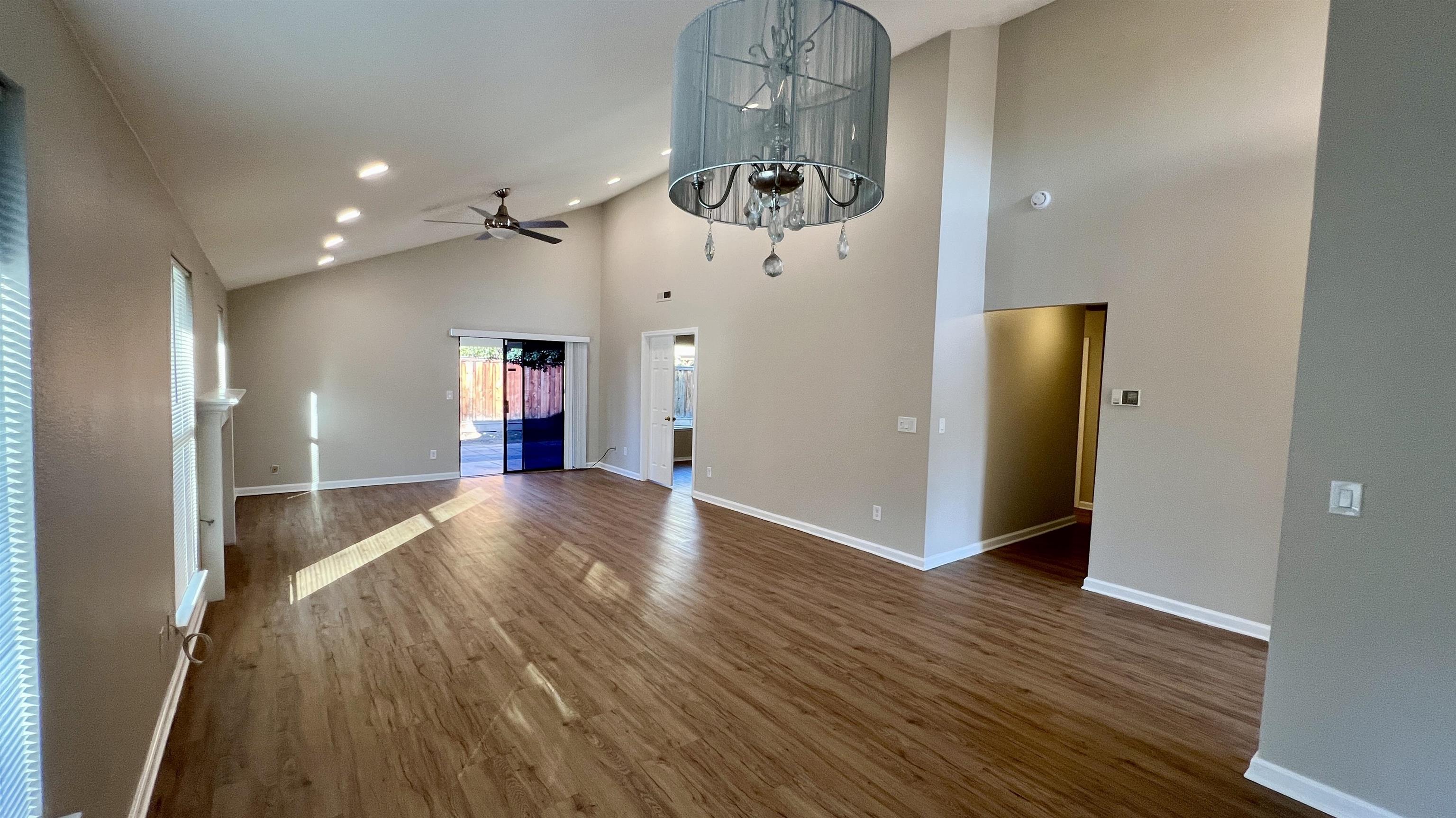 Detail Gallery Image 12 of 33 For 2231 Hillcrest Dr, Tracy,  CA 95377 - 3 Beds | 2 Baths