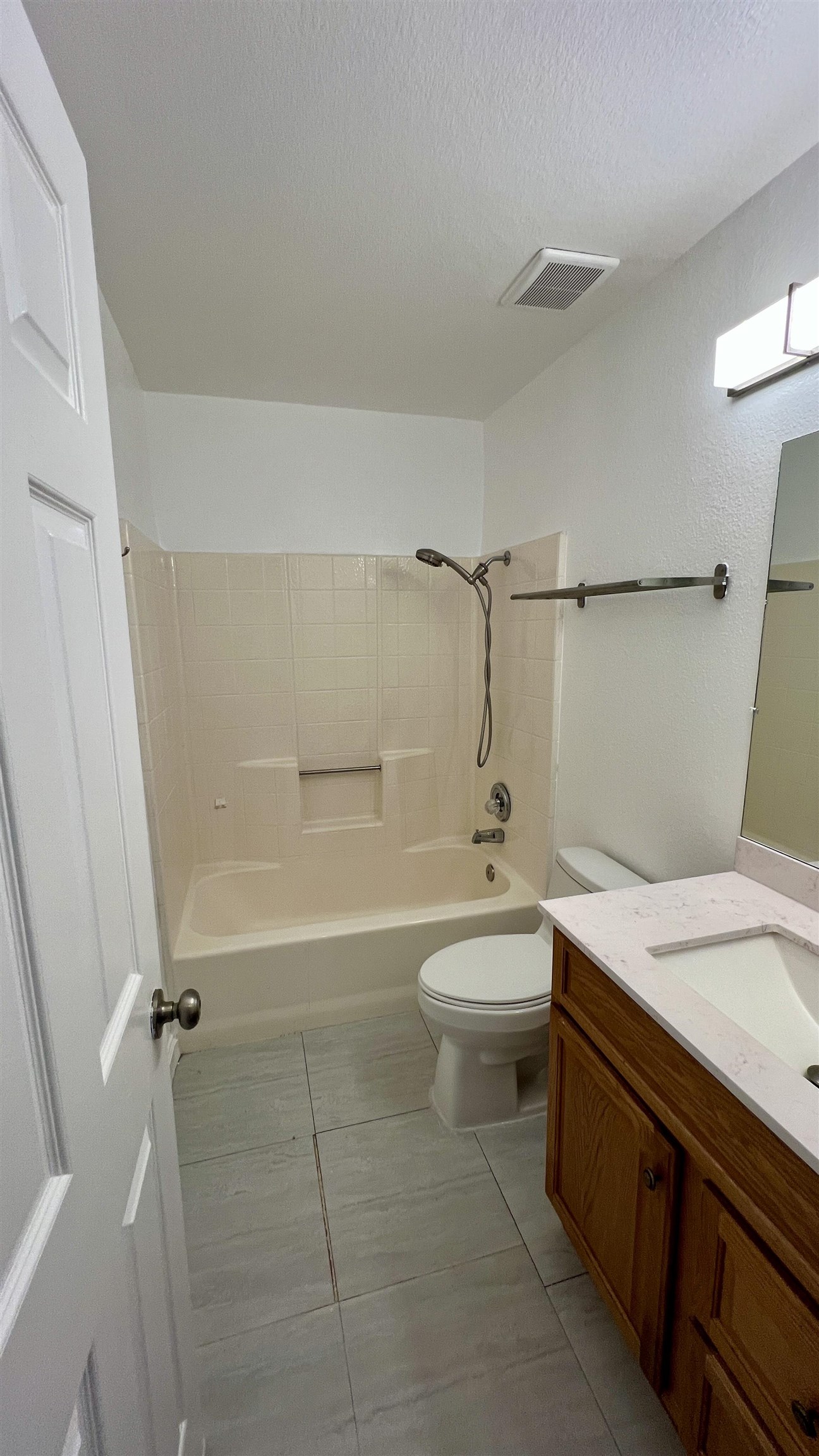 Detail Gallery Image 20 of 33 For 2231 Hillcrest Dr, Tracy,  CA 95377 - 3 Beds | 2 Baths