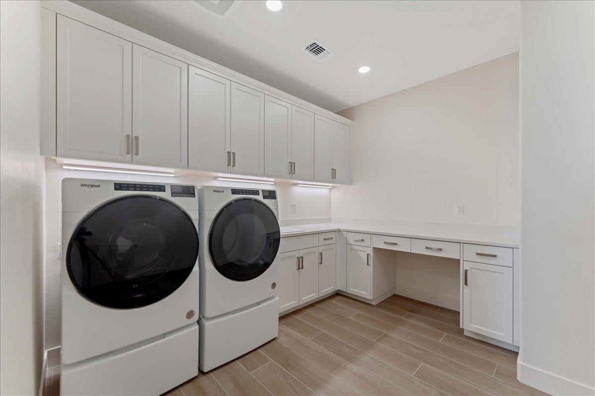 Detail Gallery Image 14 of 25 For 3214 Woody Way, Hollister,  CA 95023 - 3 Beds | 2/1 Baths