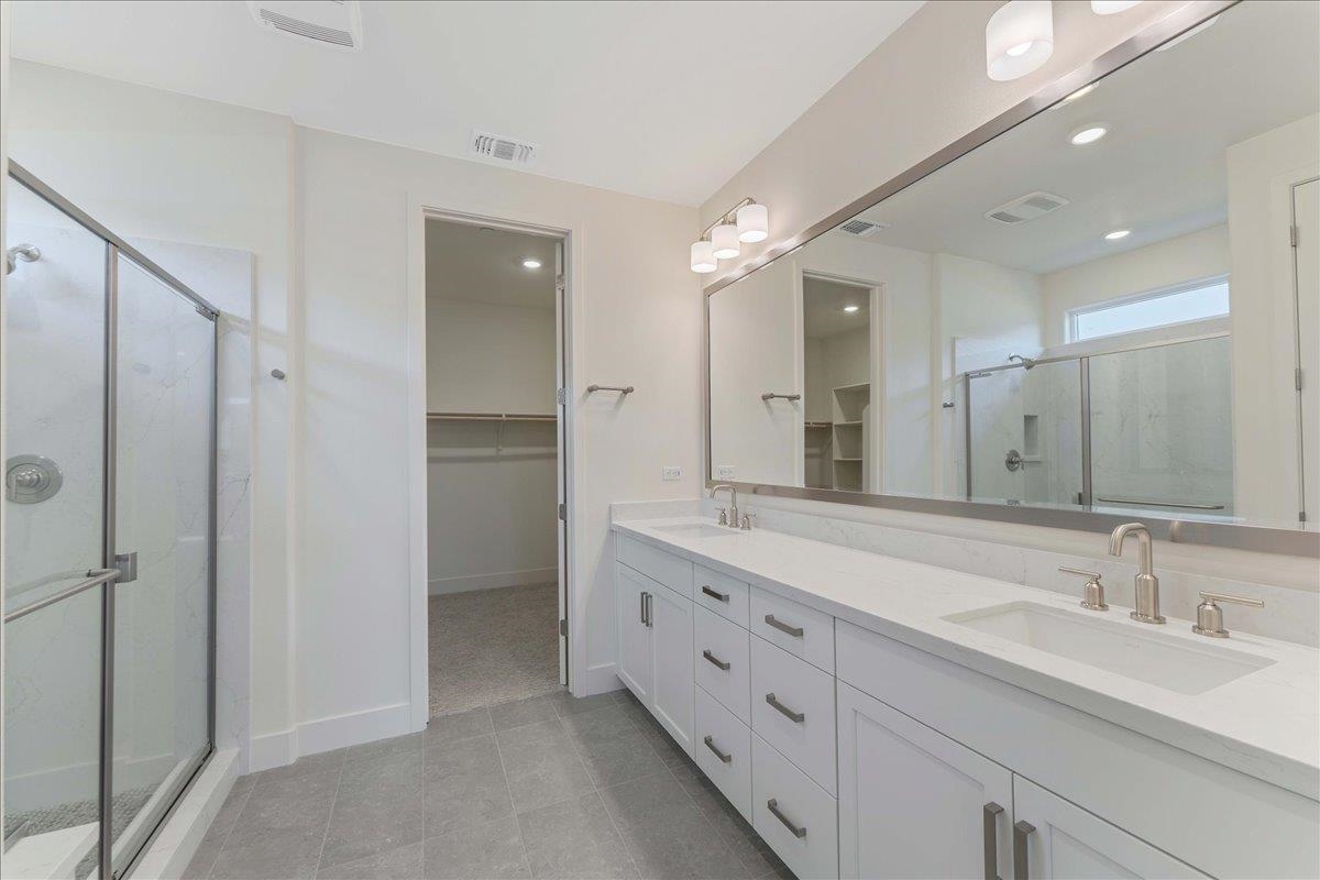 Detail Gallery Image 17 of 25 For 3214 Woody Way, Hollister,  CA 95023 - 3 Beds | 2/1 Baths