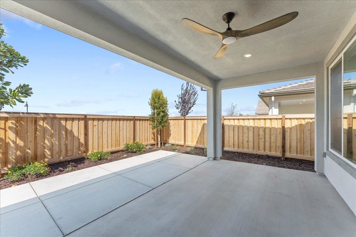 Detail Gallery Image 23 of 25 For 3247 Woody Way, Hollister,  CA 95023 - 3 Beds | 2/1 Baths