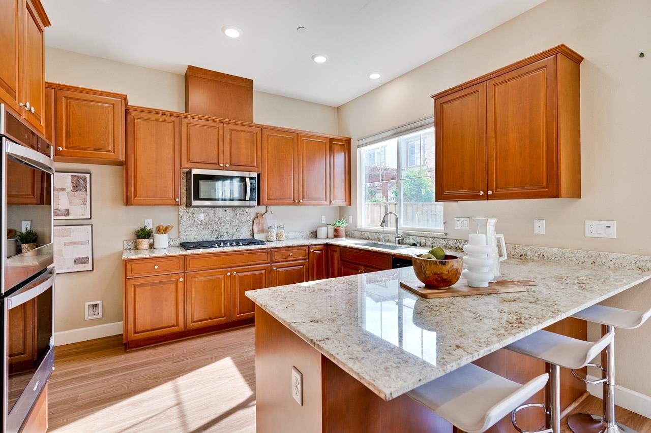 Detail Gallery Image 11 of 46 For 39715 Fog Shrew Rd, Newark,  CA 94560 - 5 Beds | 3 Baths