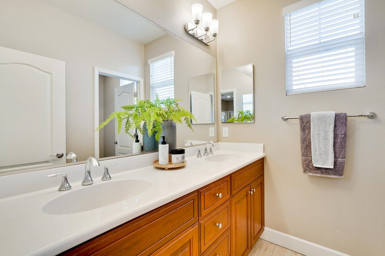 Detail Gallery Image 31 of 46 For 39715 Fog Shrew Rd, Newark,  CA 94560 - 5 Beds | 3 Baths