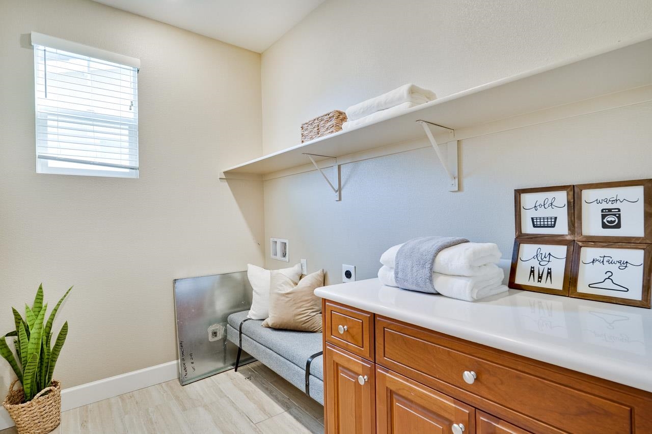 Detail Gallery Image 38 of 46 For 39715 Fog Shrew Rd, Newark,  CA 94560 - 5 Beds | 3 Baths