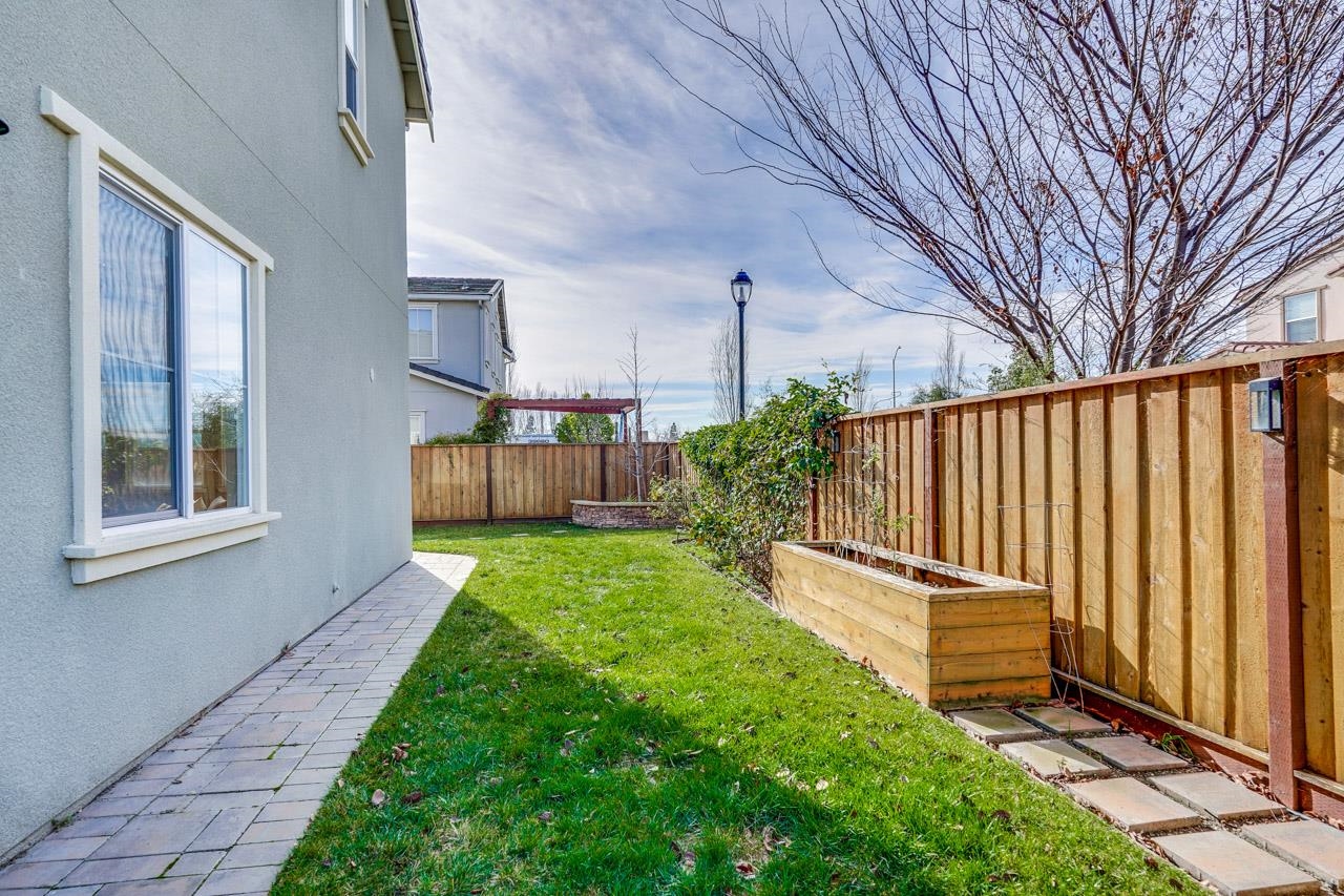 Detail Gallery Image 42 of 46 For 39715 Fog Shrew Rd, Newark,  CA 94560 - 5 Beds | 3 Baths