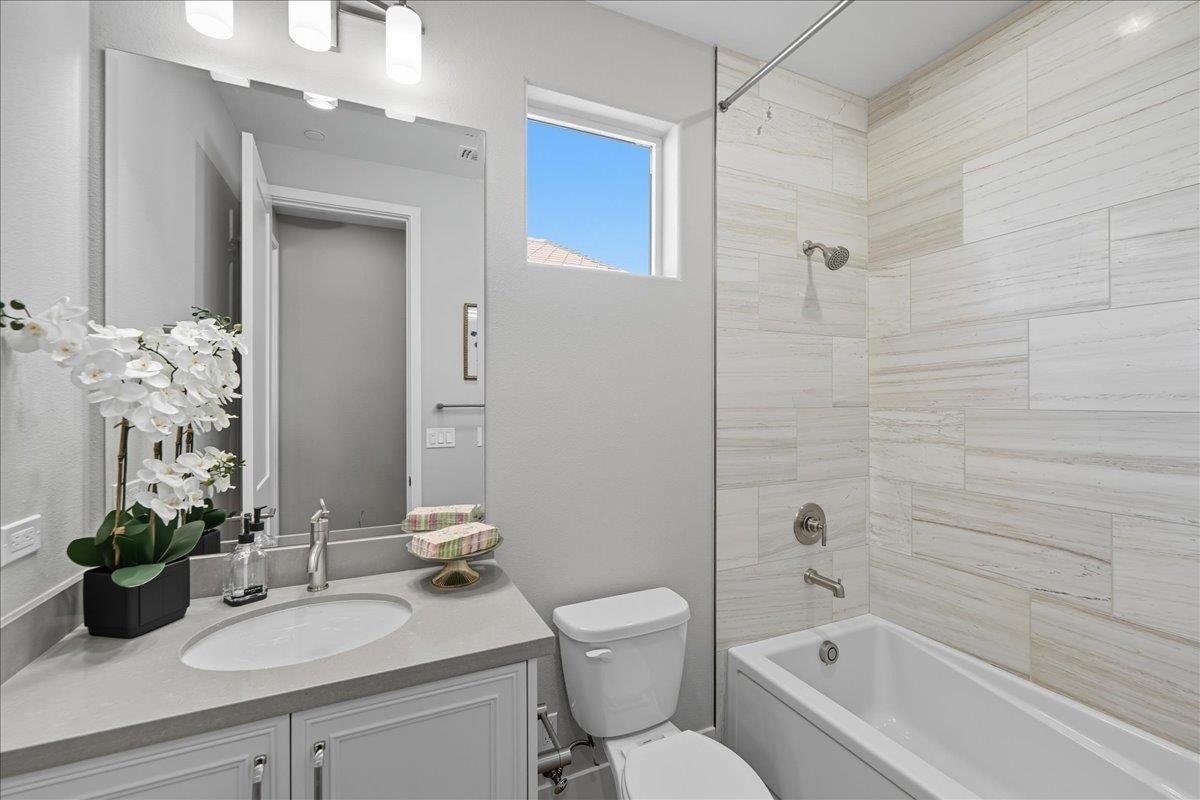 Detail Gallery Image 21 of 24 For 3237 Woody Way, Hollister,  CA 95023 - 2 Beds | 2 Baths