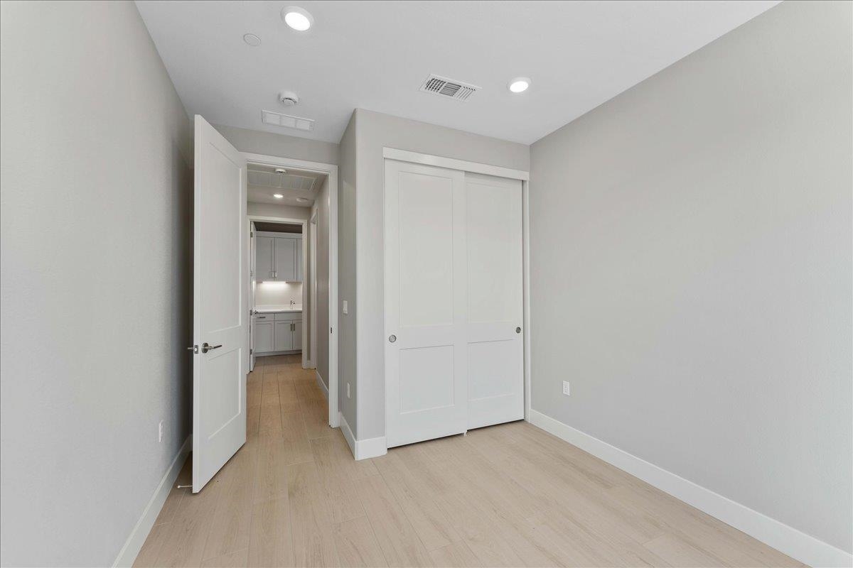 Detail Gallery Image 21 of 26 For 3167 Woody Way, Hollister,  CA 95023 - 2 Beds | 2 Baths