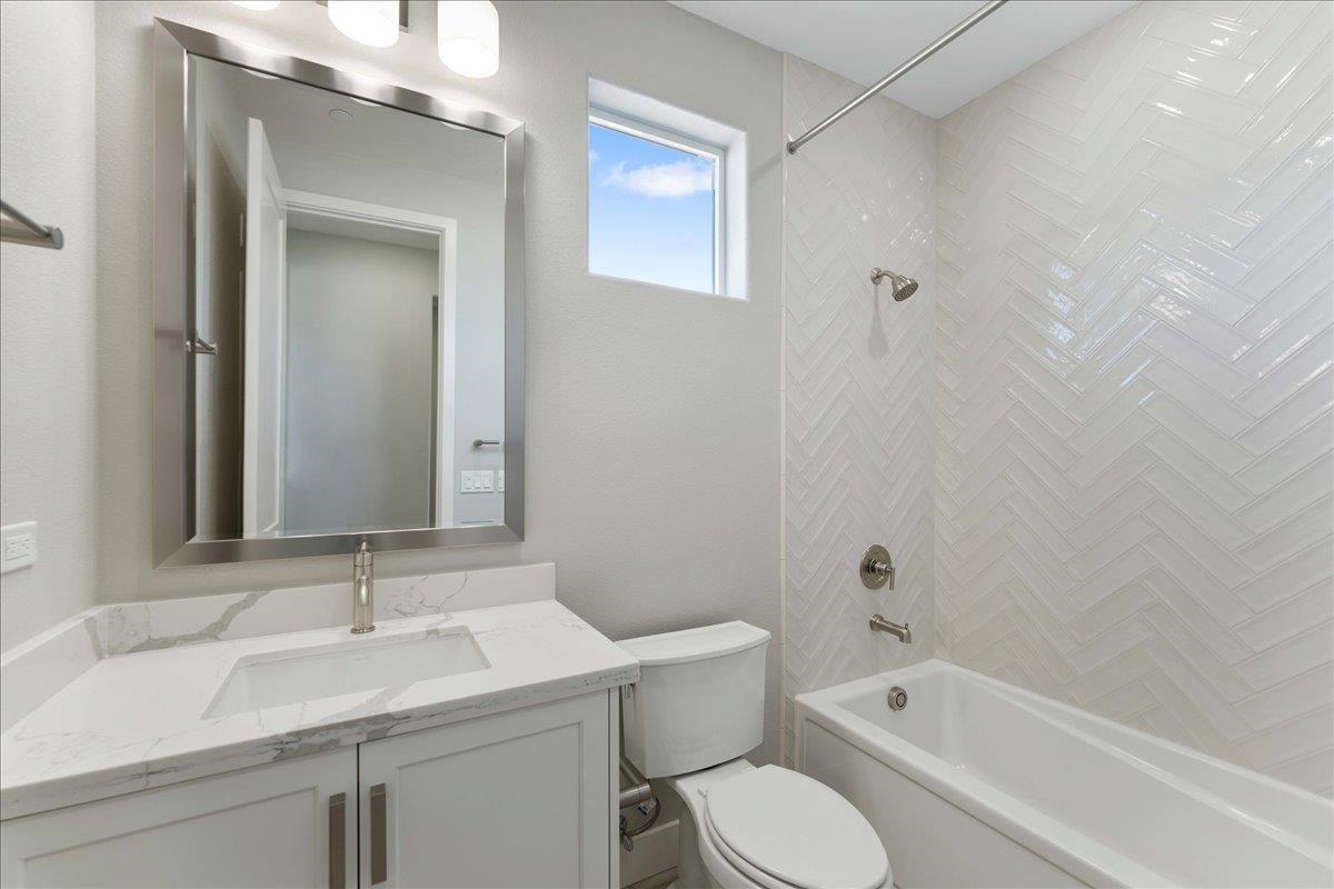 Detail Gallery Image 22 of 26 For 3167 Woody Way, Hollister,  CA 95023 - 2 Beds | 2 Baths