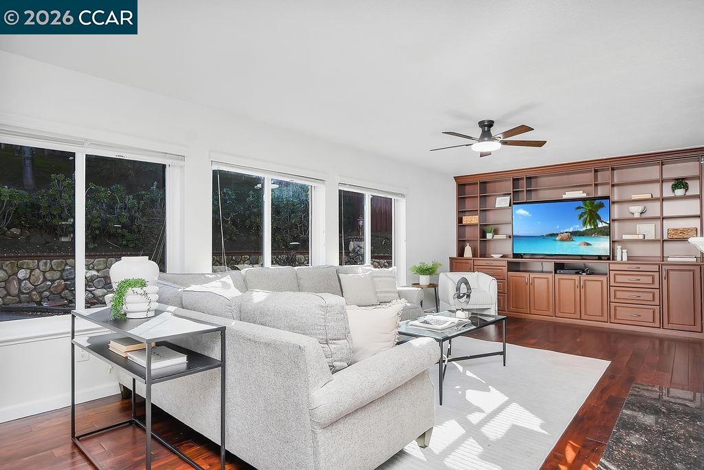 Detail Gallery Image 10 of 41 For 470 Jill Avenue, Bay Point,  CA 94565-6794 - 4 Beds | 2/1 Baths