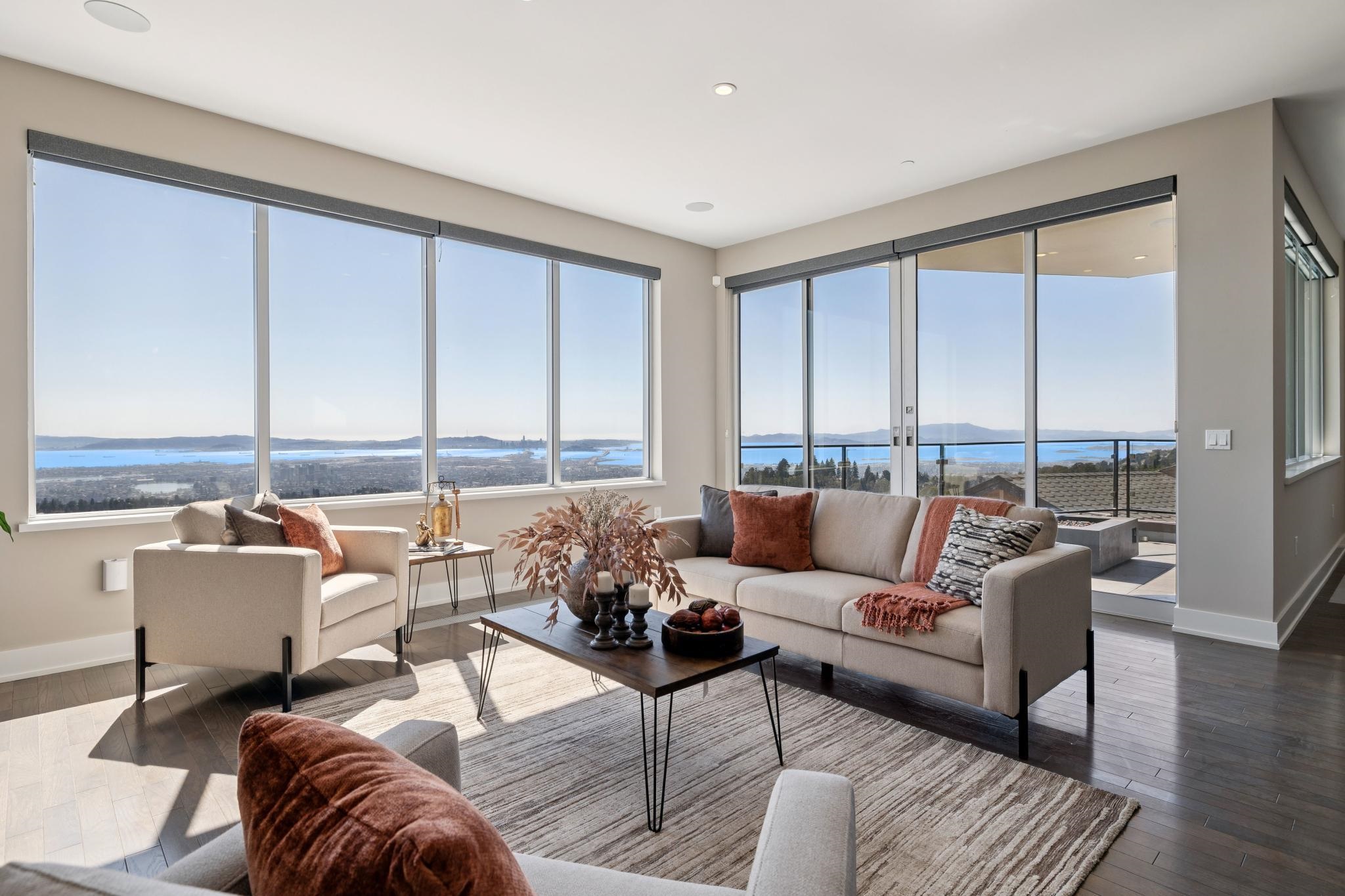 Detail Gallery Image 16 of 60 For 25 Diablo Dr, Oakland,  CA 94611 - 3 Beds | 3/1 Baths