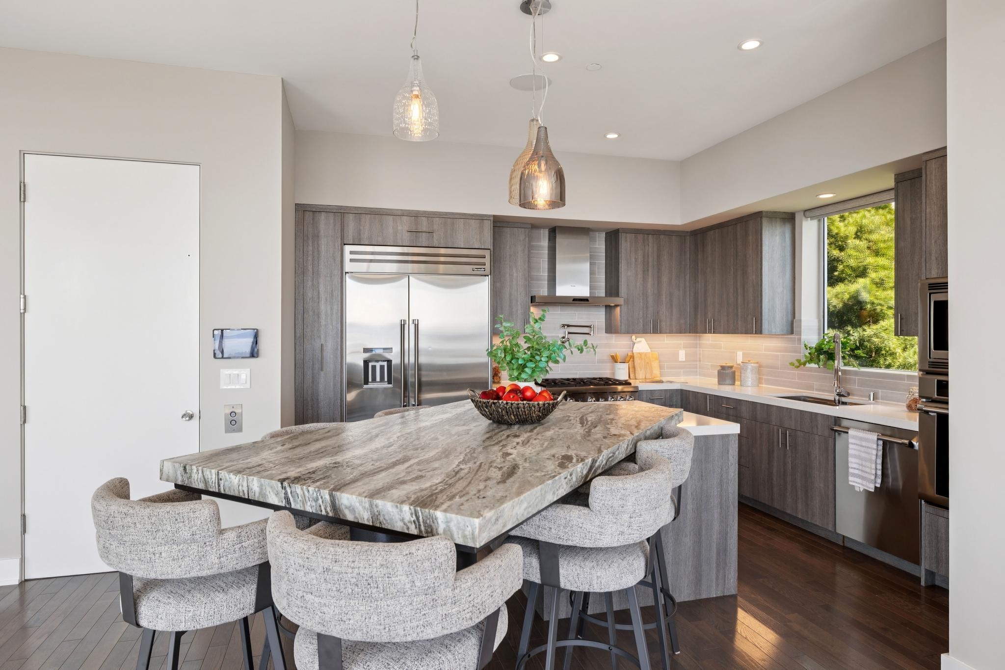 Detail Gallery Image 23 of 60 For 25 Diablo Dr, Oakland,  CA 94611 - 3 Beds | 3/1 Baths