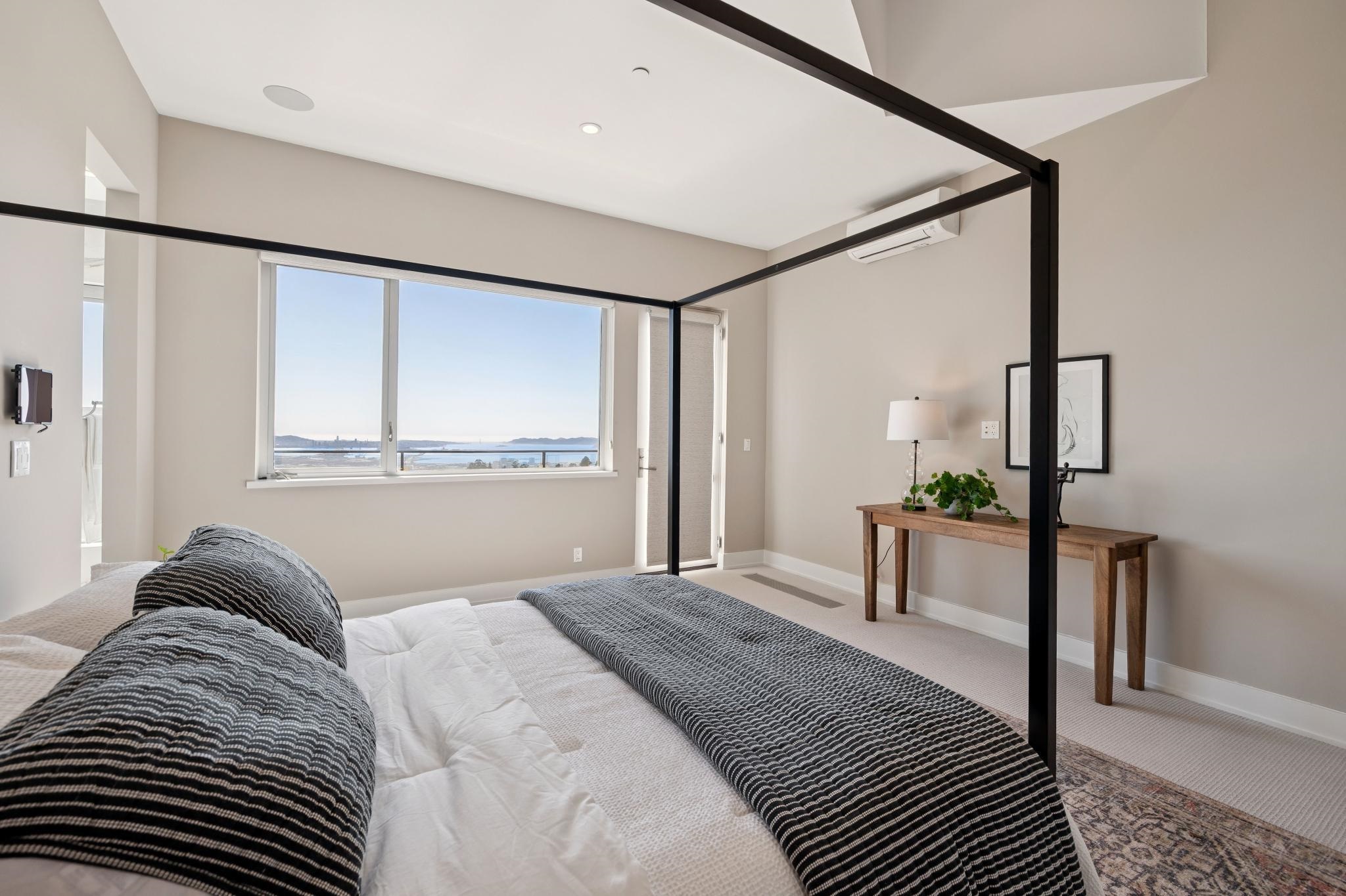 Detail Gallery Image 53 of 60 For 25 Diablo Dr, Oakland,  CA 94611 - 3 Beds | 3/1 Baths